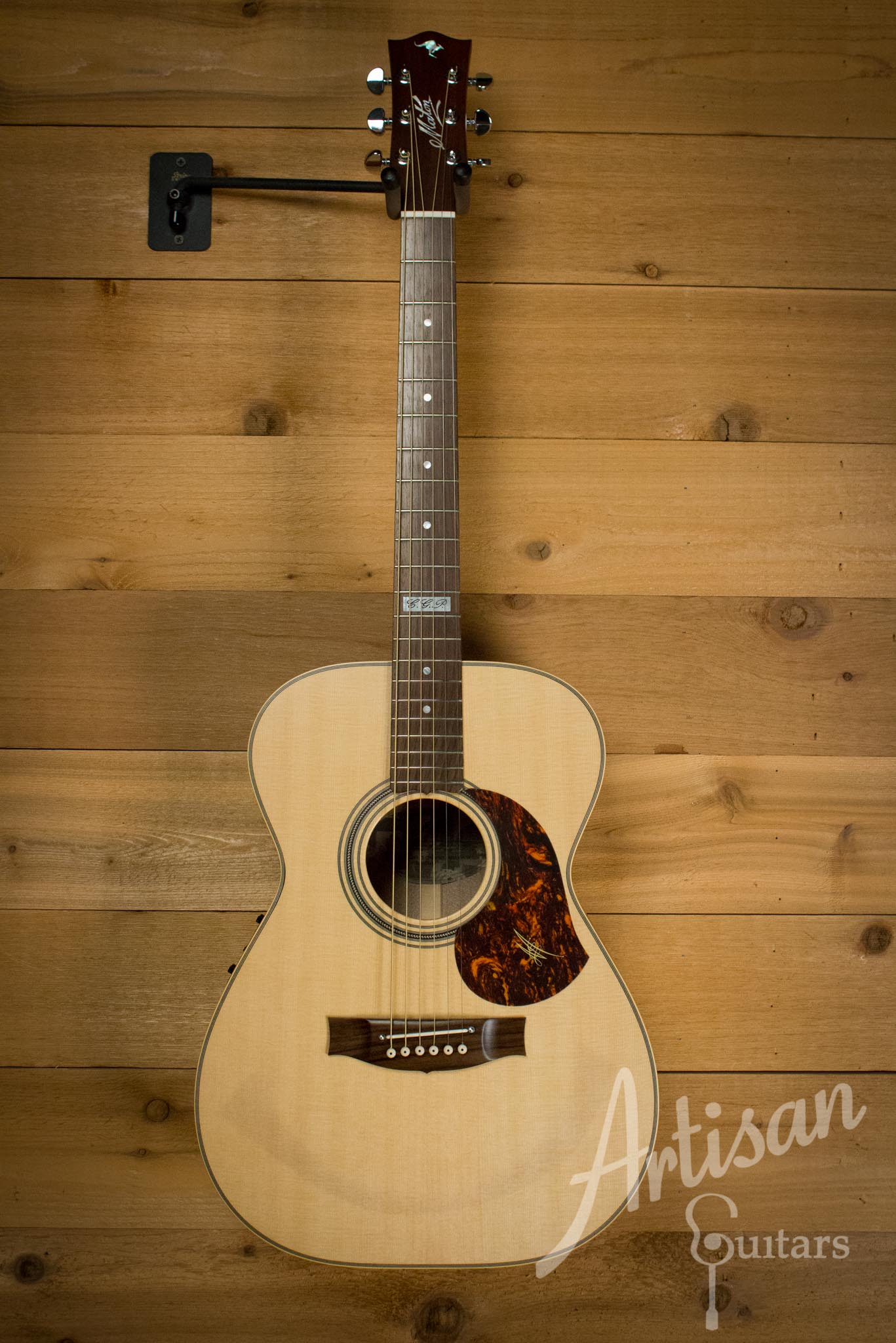 Pre-Owned 2014 Maton EBG808TE Tommy Emmanuel Signature Sitka and Queensland Maple ID-10271 - Artisan Guitars