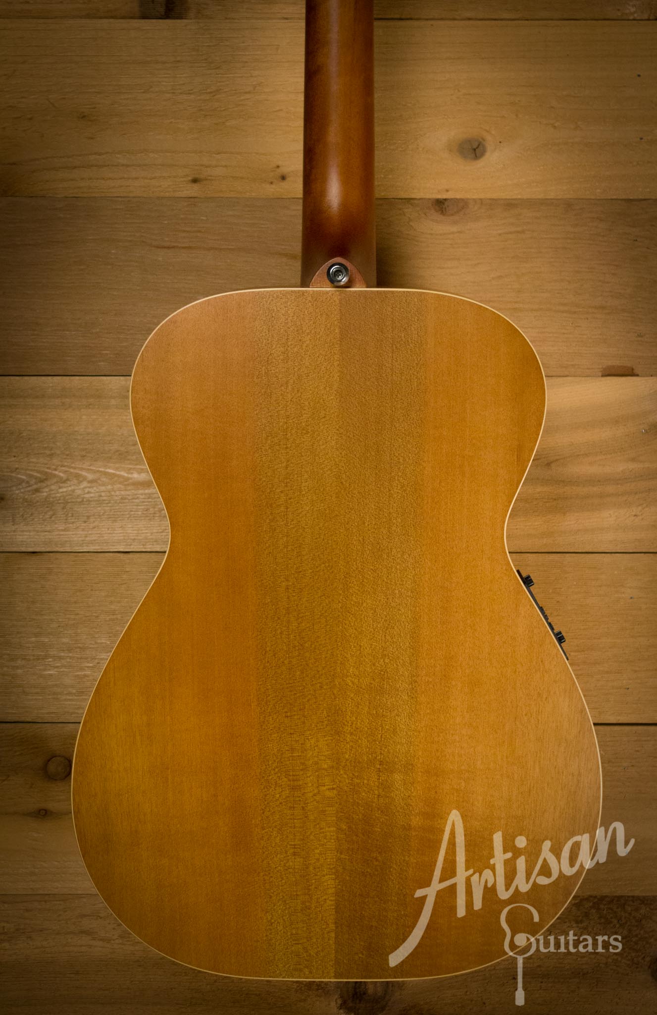 Pre-Owned 2014 Maton EBG808TE Tommy Emmanuel Signature Sitka and Queensland Maple ID-10271 - Artisan Guitars