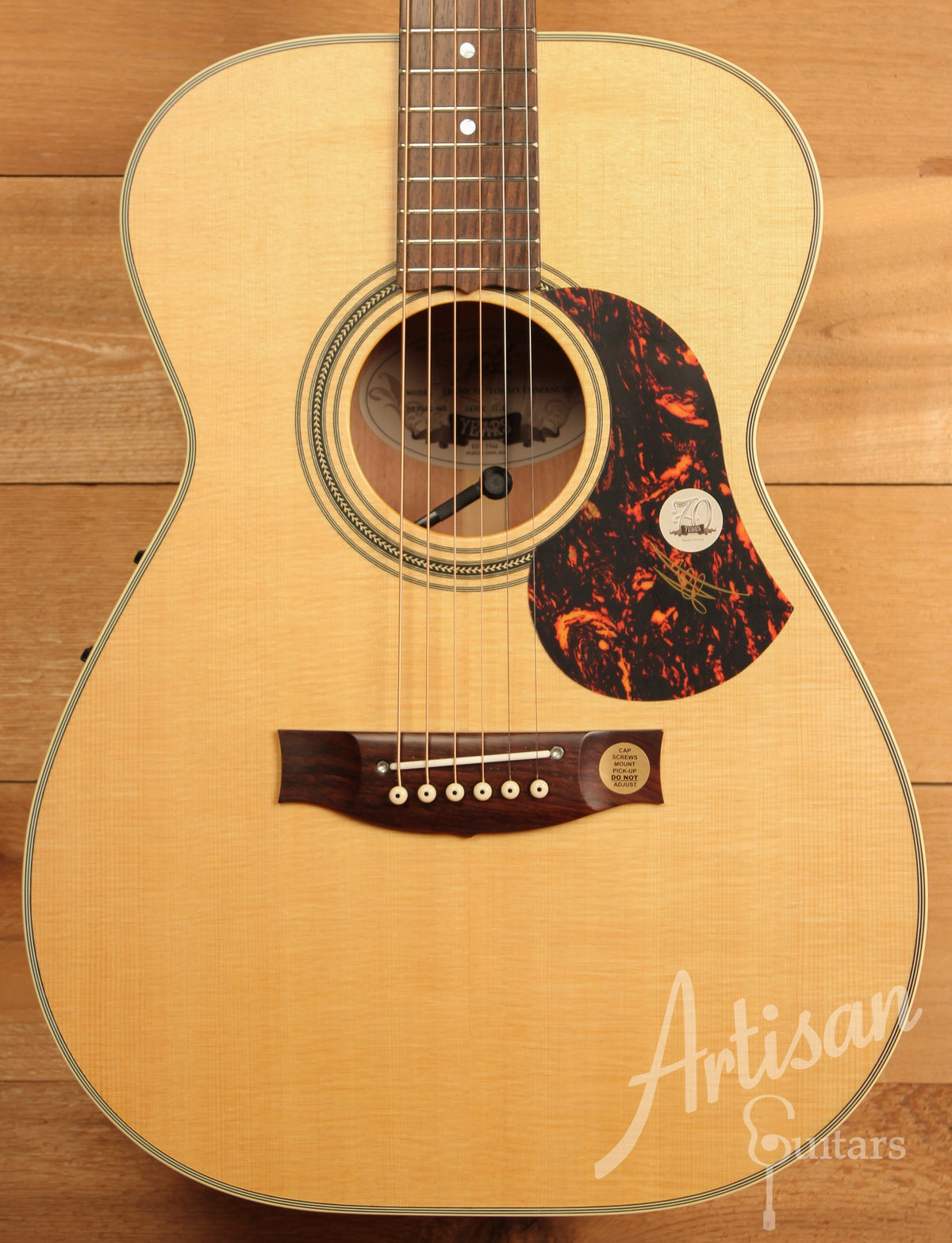 Maton EBG 808 TE Tommy Emmanuel Signature Guitar ID-11329 - Artisan Guitars