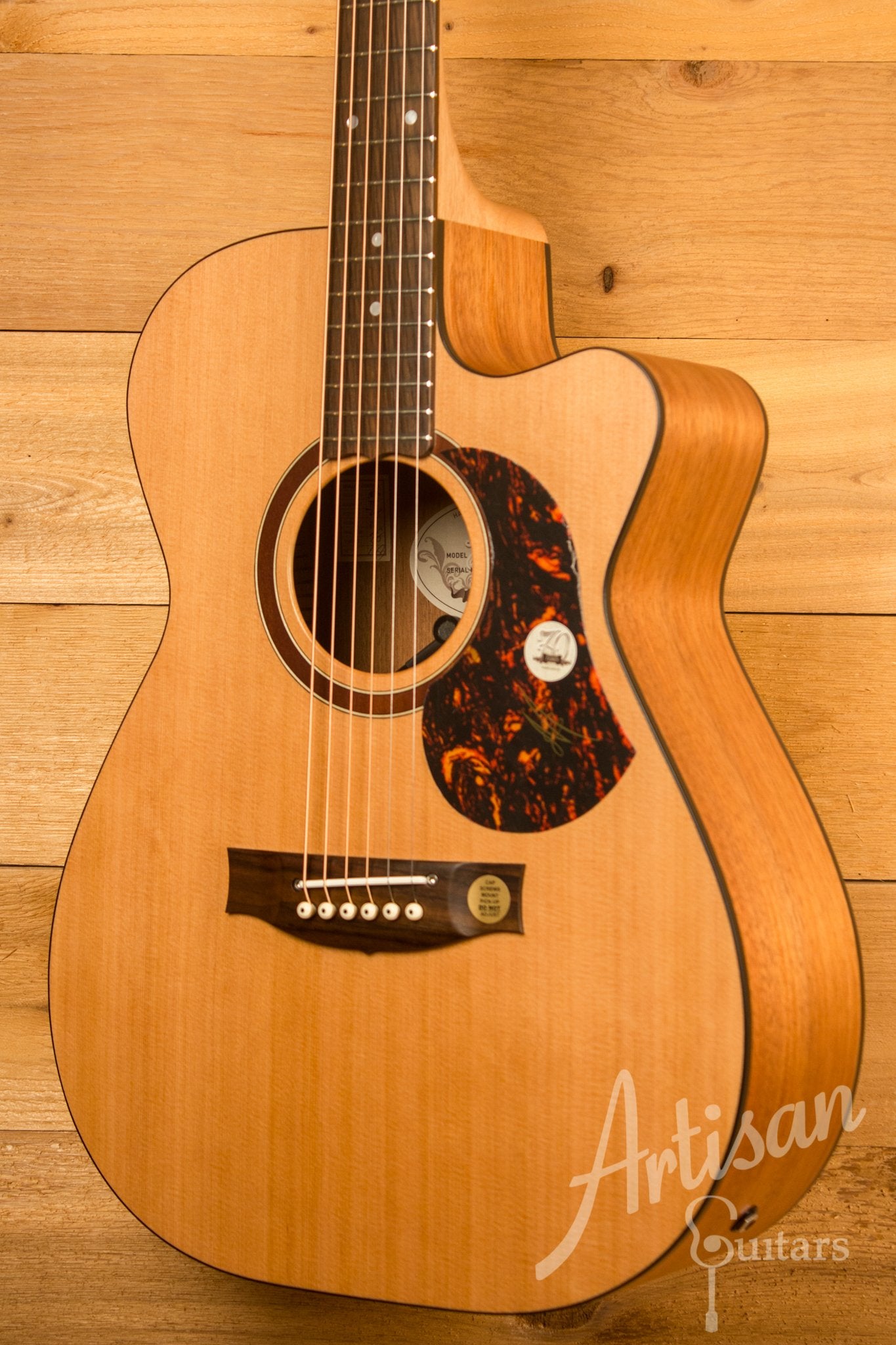 Maton SRS808C Guitar Western Red Cedar and Solid Blackwood Cutaway ID-11577 - Artisan Guitars