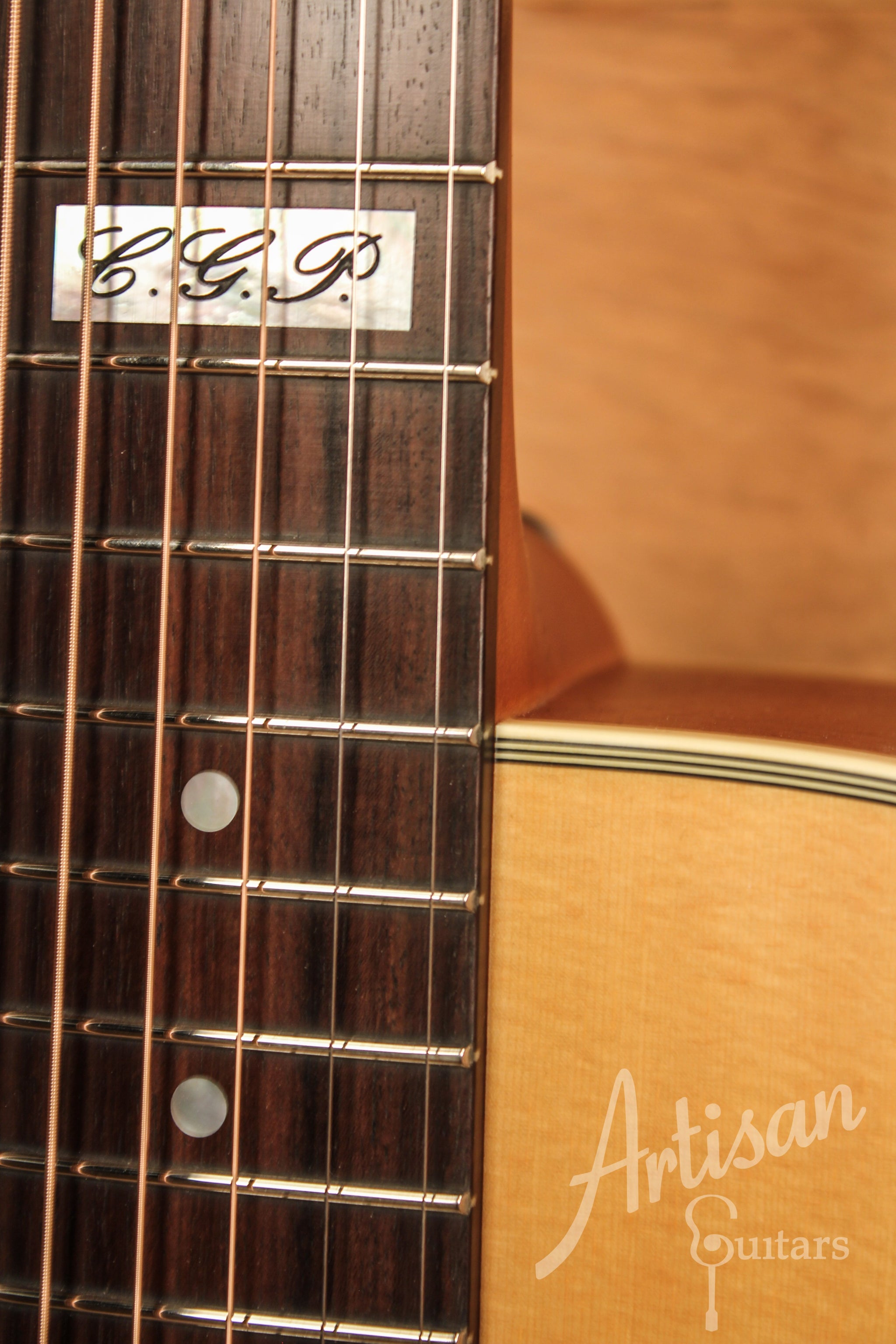 Maton EBG 808 TE Tommy Emmanuel Signature Guitar ID-11330 - Artisan Guitars