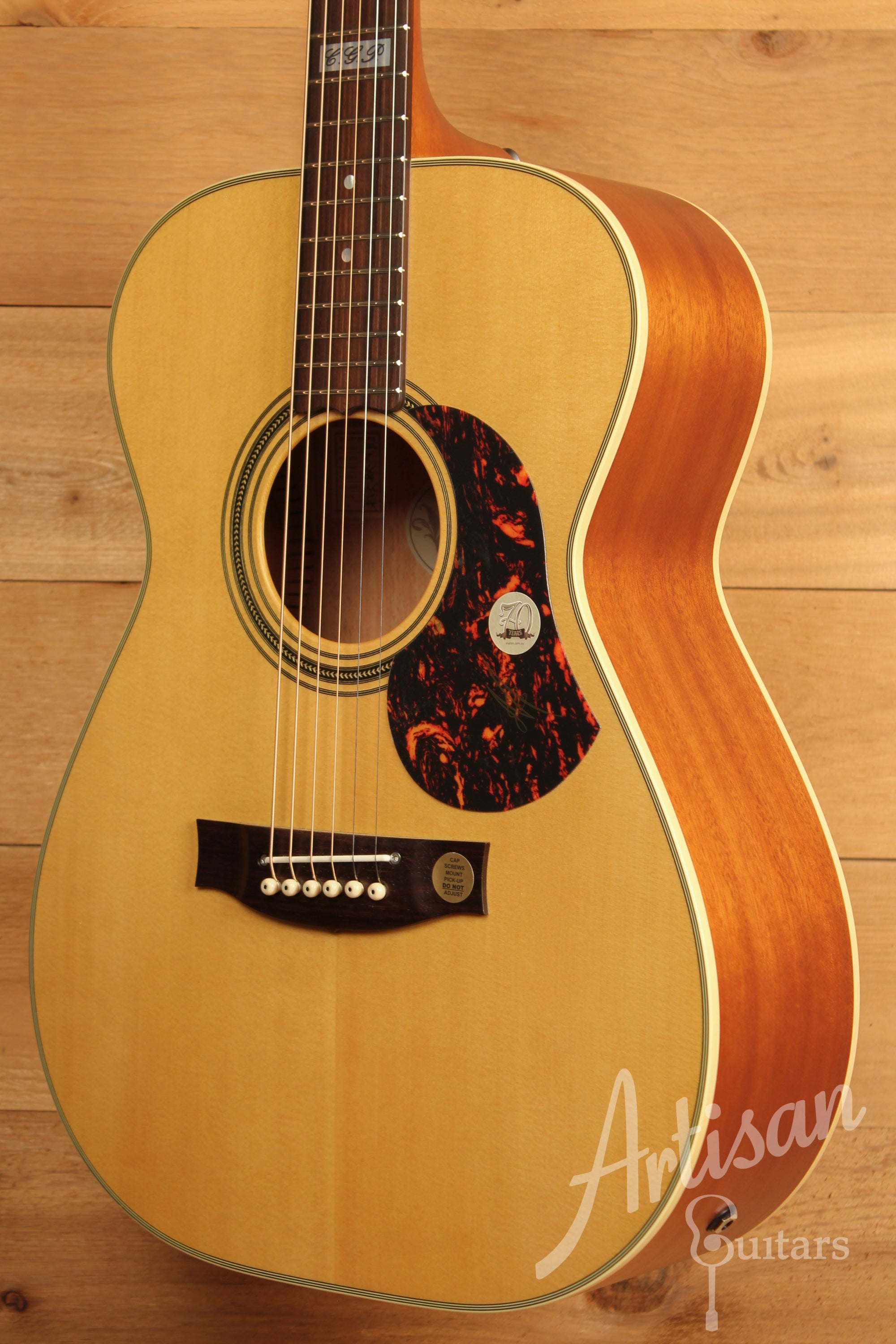 Maton EBG 808 TE Tommy Emmanuel Signature Guitar ID-11330 - Artisan Guitars
