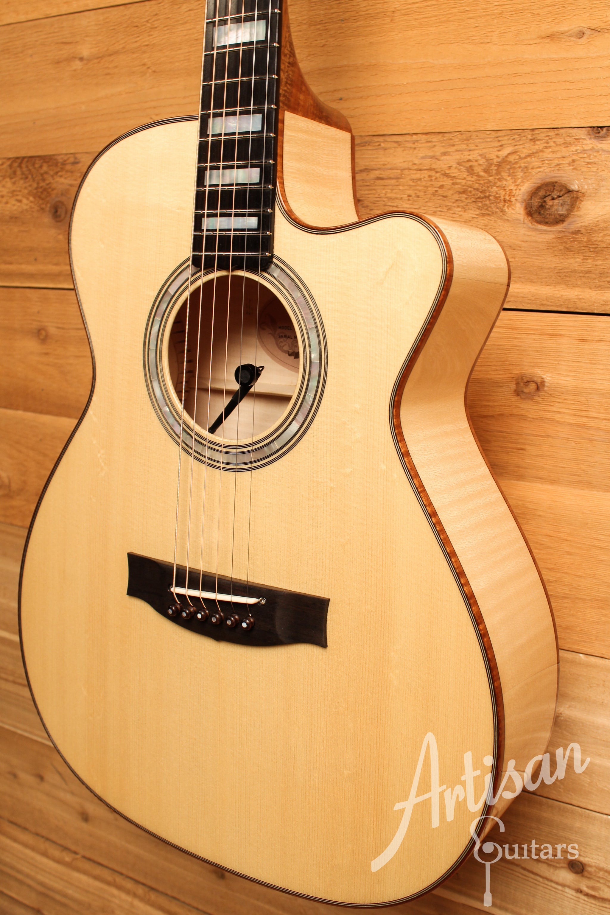 Maton Custom Shop Traditional w/ Flamed Rock Maple  ID-12206 - Artisan Guitars