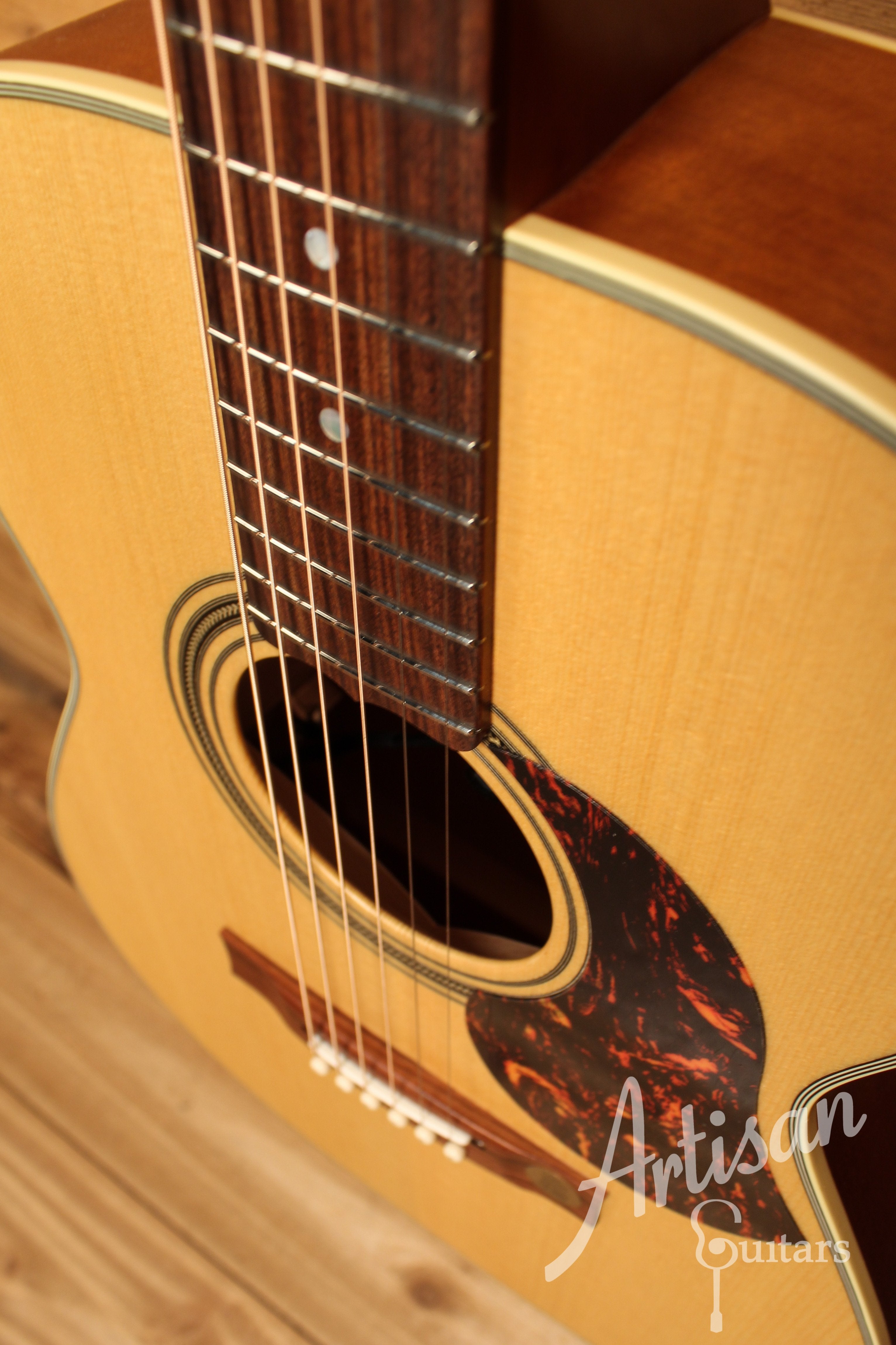 Maton EBG 808 TE Tommy Emmanuel Signature Guitar - Artisan Guitars