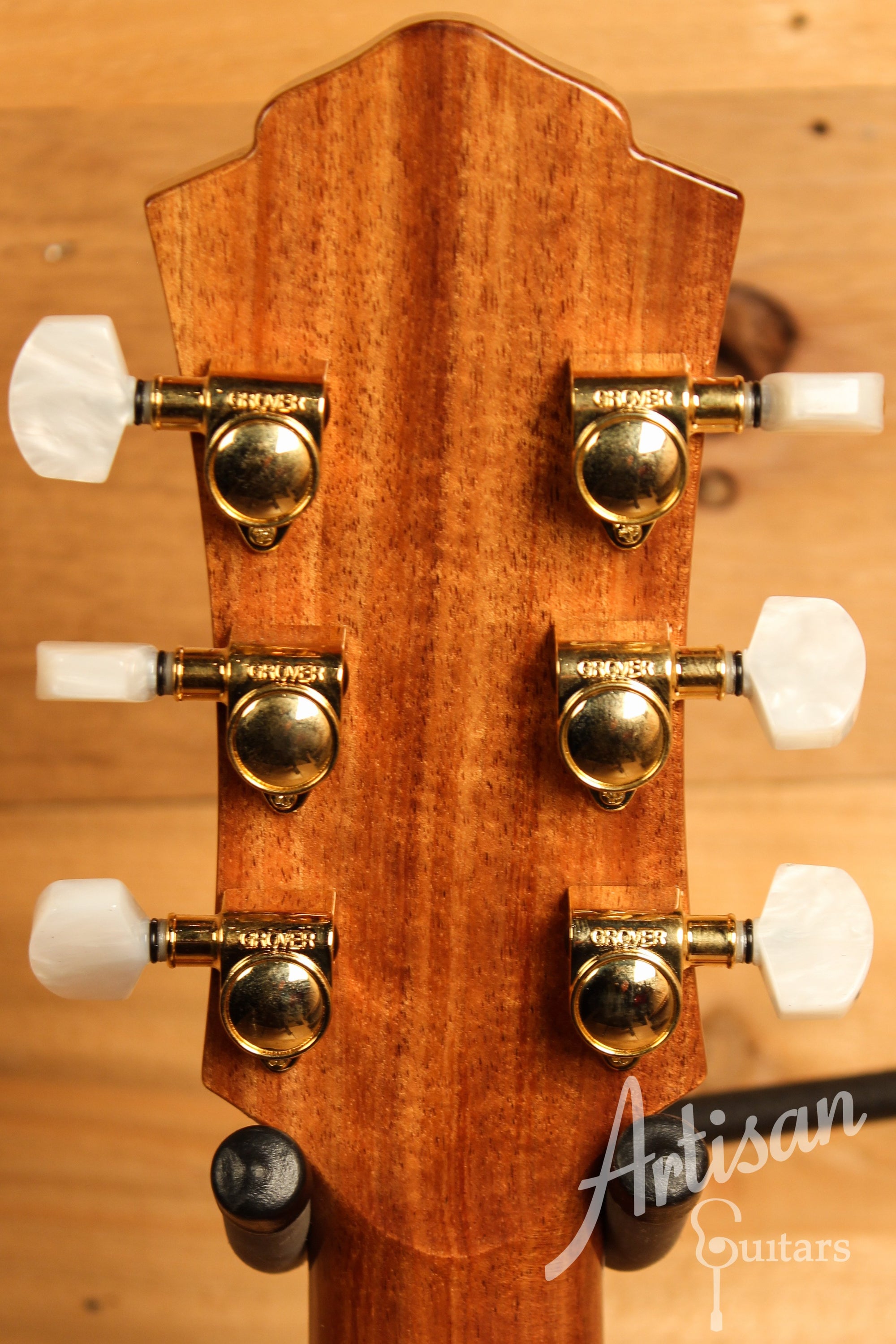 Maton WA May Custom Shop 808 Guitar w/ Sitka Spruce and Fiddleback Blackwood  ID-12209 - Artisan Guitars