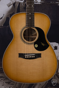 Maton 75th Diamond Edition - front