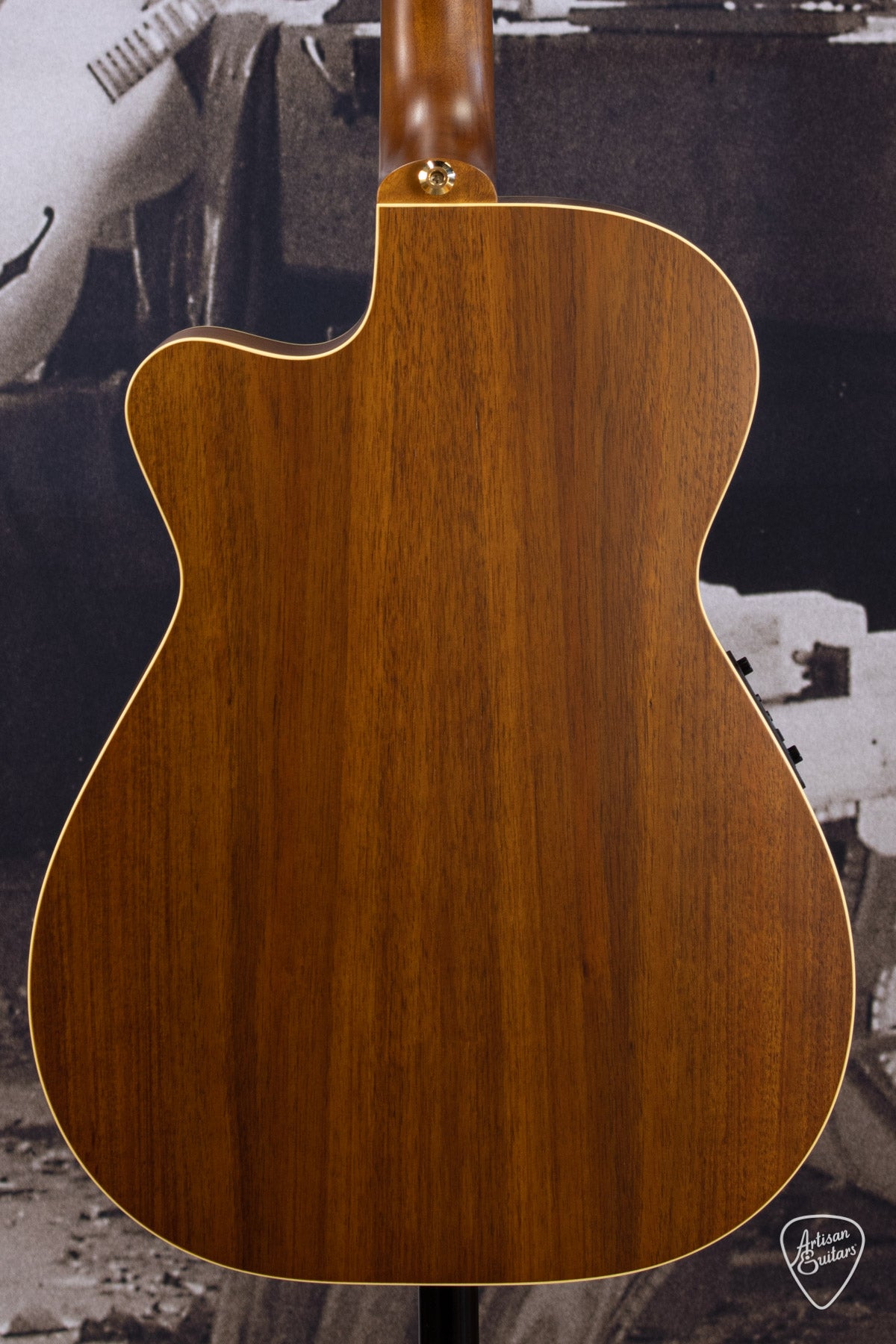 Maton Guitars EBG-808C Nashville Cutaway - 16398