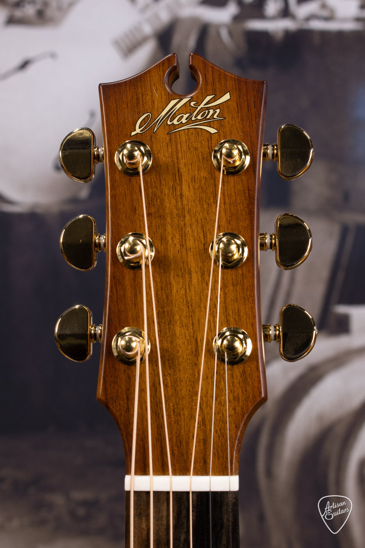 Maton Guitars EBG-808C Nashville Cutaway - 16395