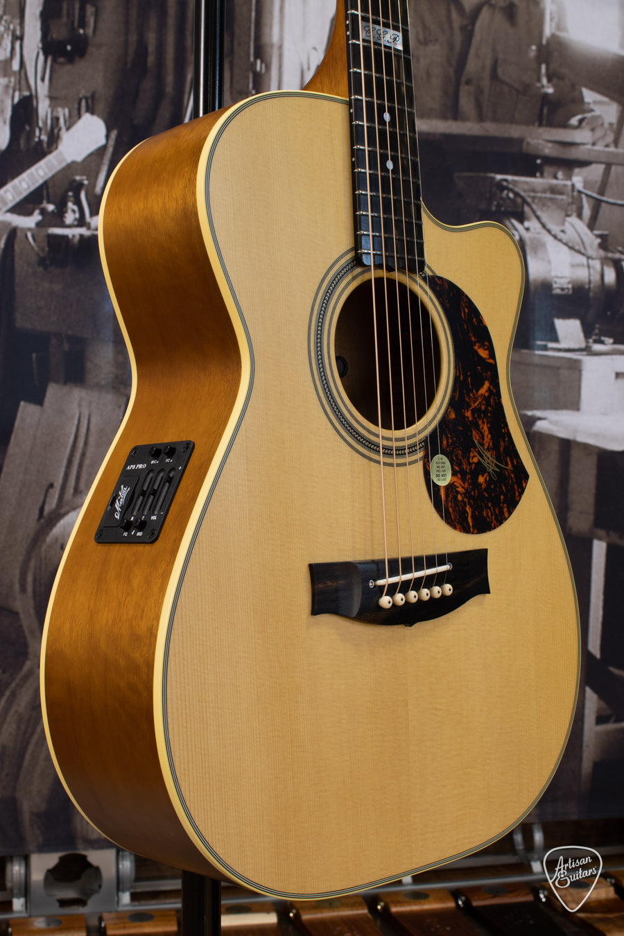 Maton Guitars EBG-808-TEC Tommy Emmanuel Cutaway - 16406