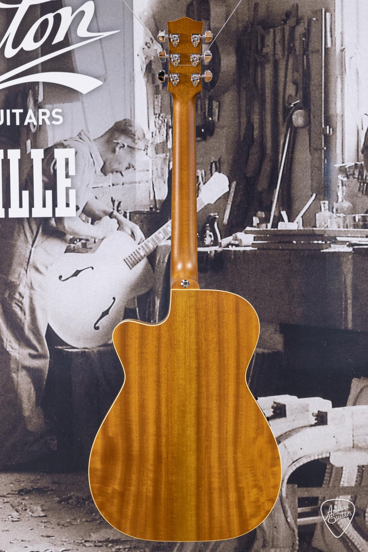 Maton Guitars EBG-808-TEC Tommy Emmanuel Cutaway - 16363