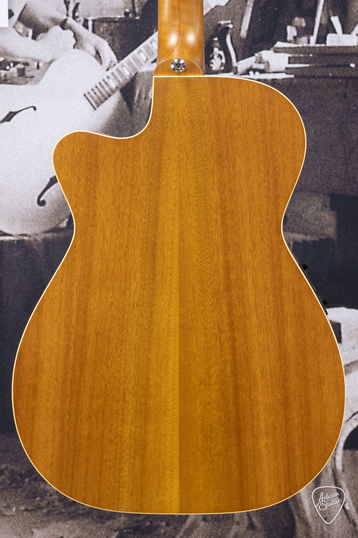 Maton Guitars EBG-808-TEC Tommy Emmanuel Cutaway - 16364