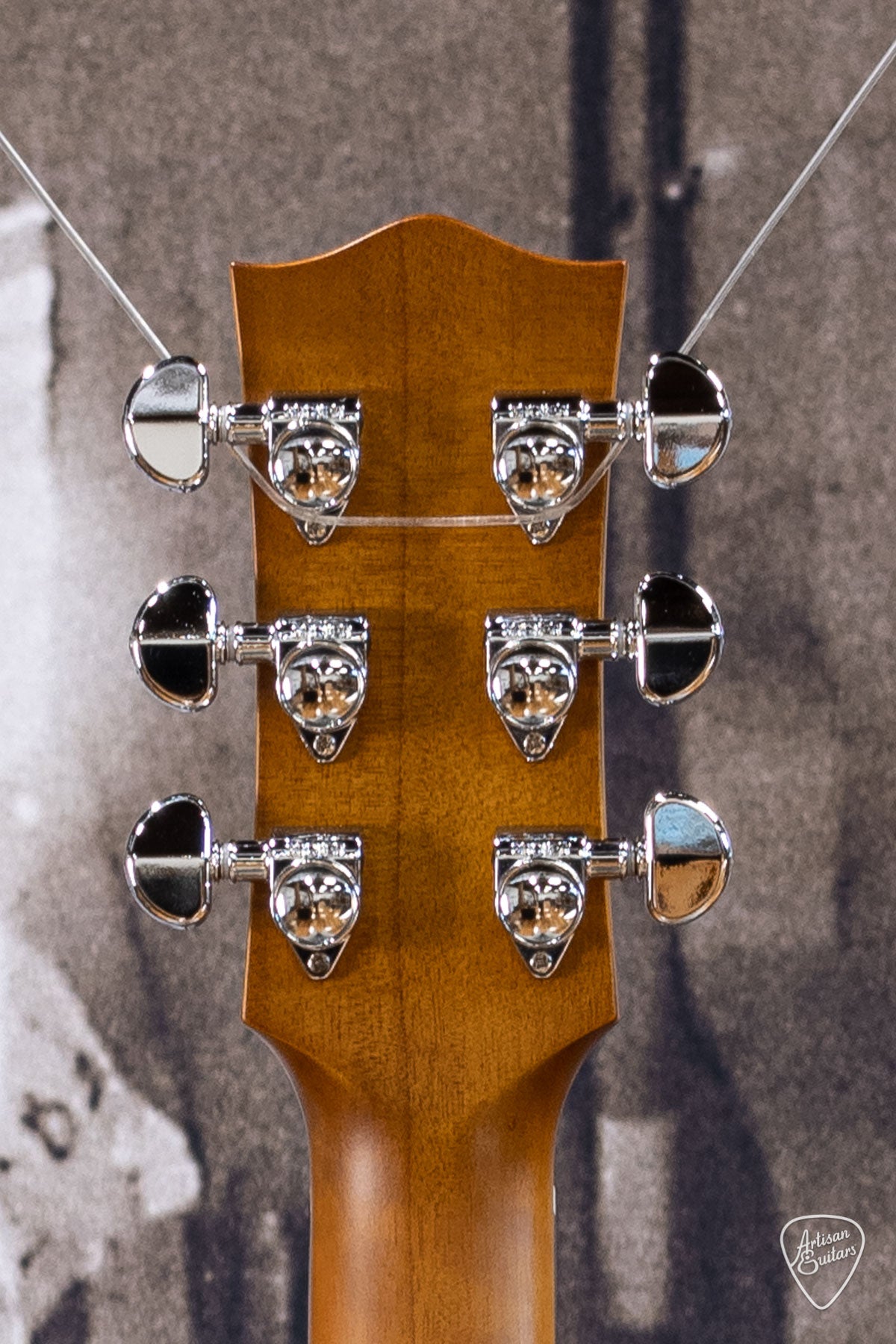 Maton Guitars EBG-808-TEC Tommy Emmanuel Cutaway - 16364