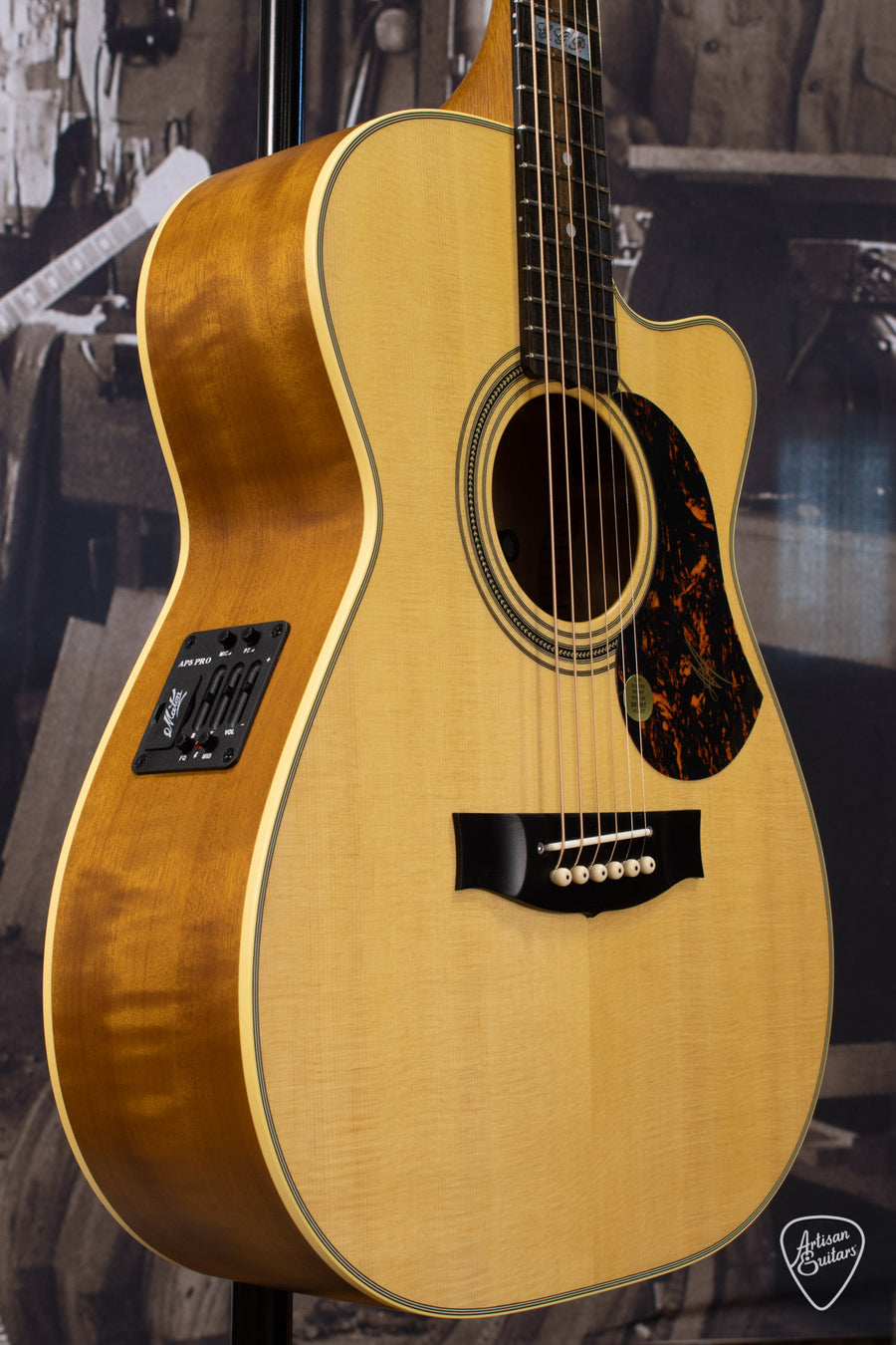 Maton Guitars EBG-808-TEC Tommy Emmanuel Cutaway - 16405