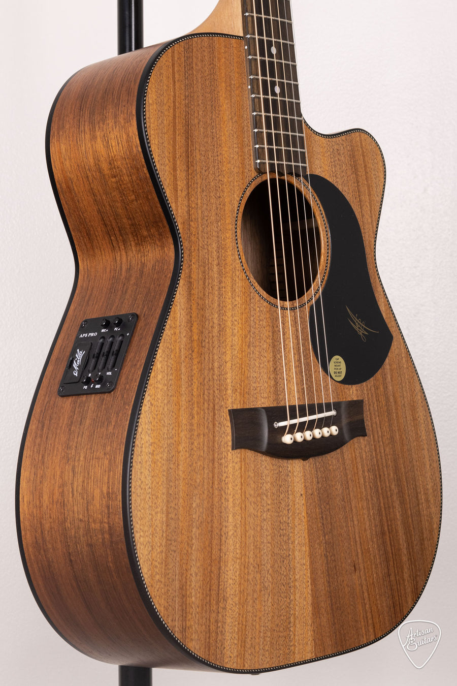 Maton Guitars All-Blackwood EBW-808C Cutaway - 16458