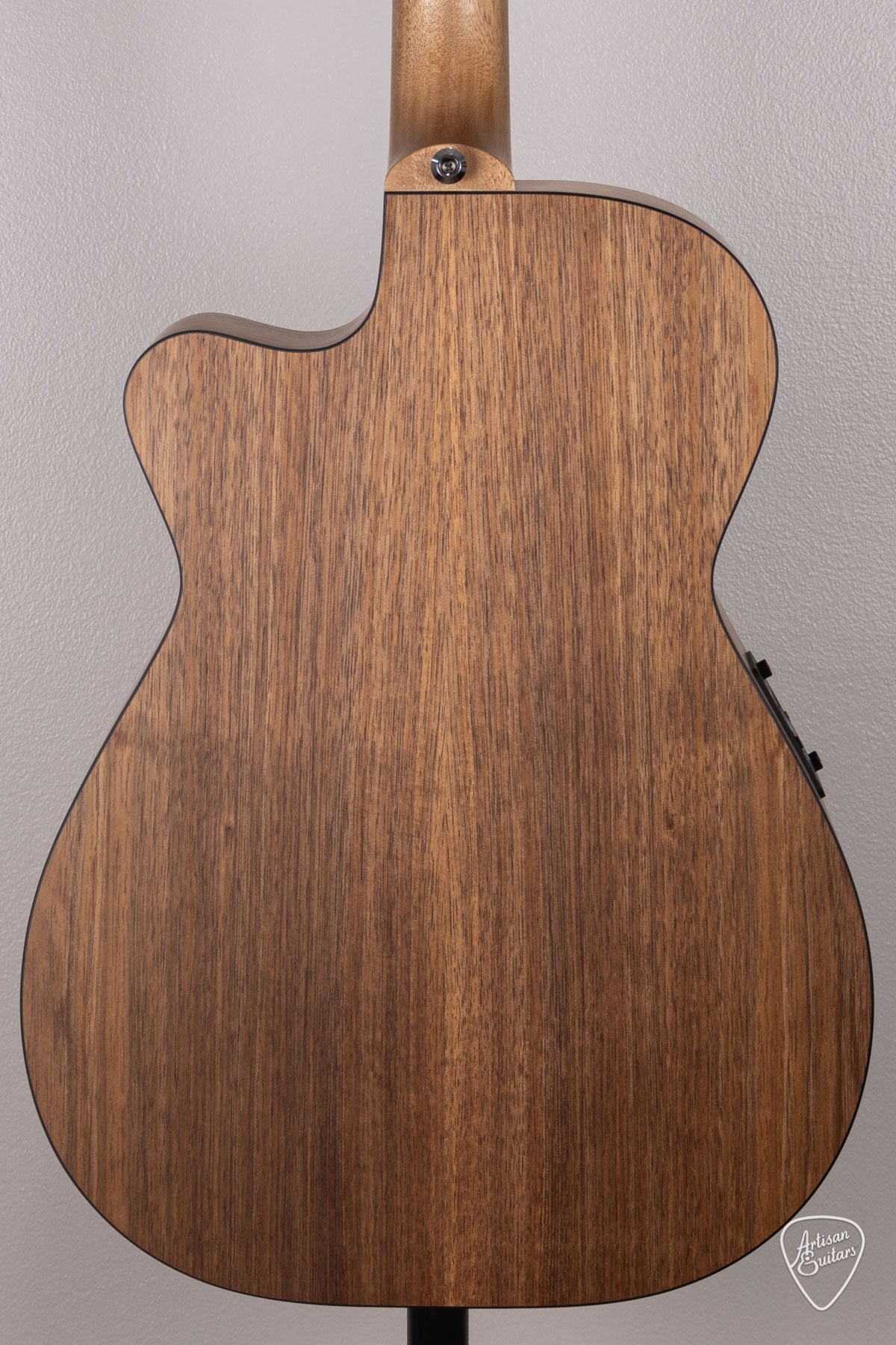 Maton Guitars All-Blackwood EBW-808C Cutaway - 16458