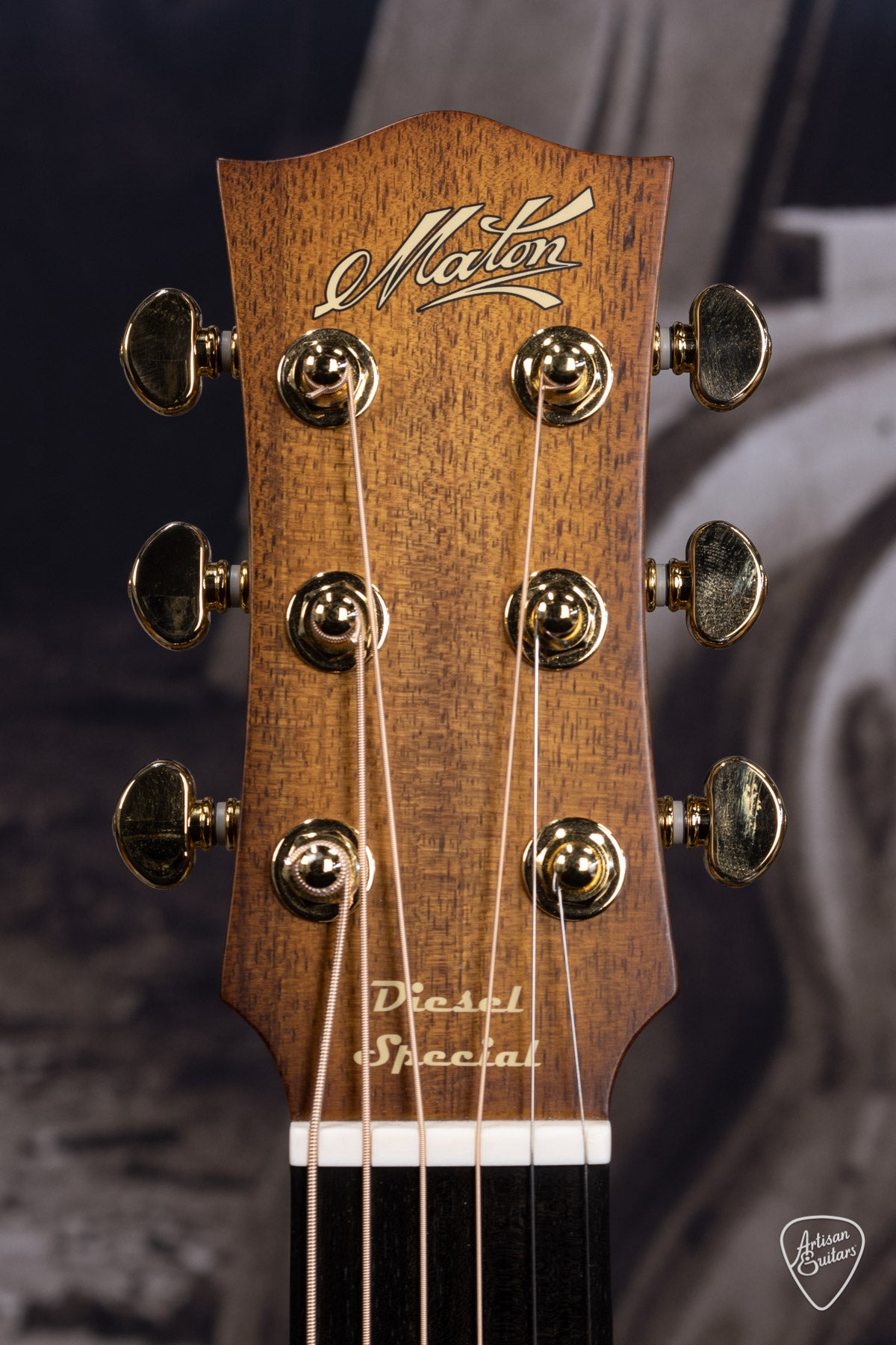 Maton Guitars EMD6 Diesel Mini - 16417 | Artisan Guitars