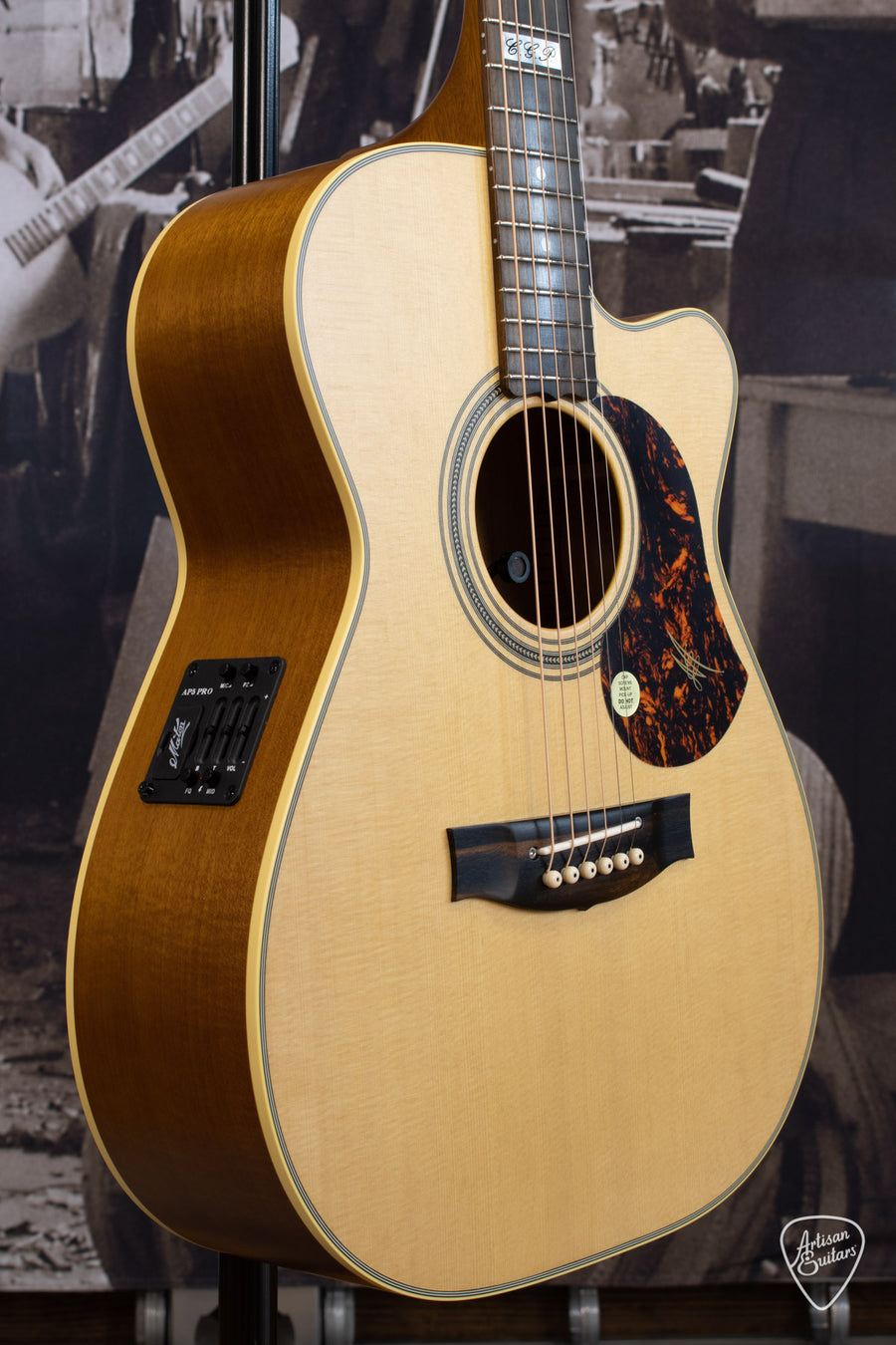 Maton Guitars EBG-808-TEC Tommy Emmanuel Cutaway - 16447