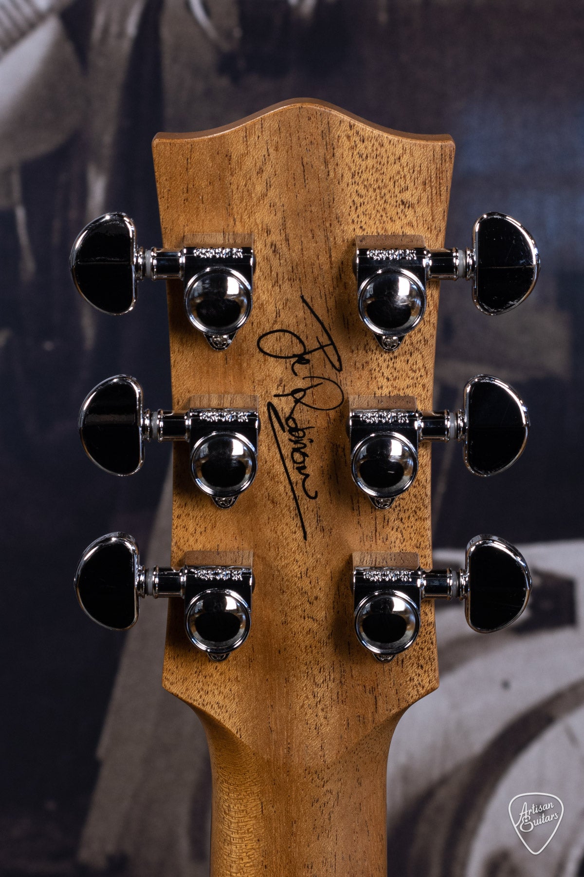 Maton Guitars 808C J.R. Joe Robinson Signature Cutaway - 16400