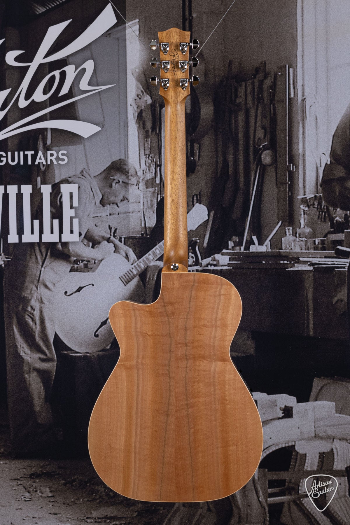 Maton Guitars 808C J.R. Joe Robinson Signature Cutaway - 16400