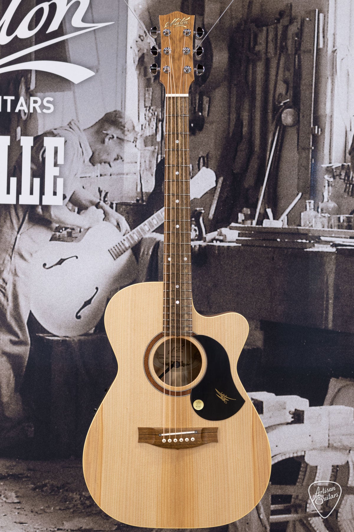 Maton Guitars Performer EBG-808C - 16348