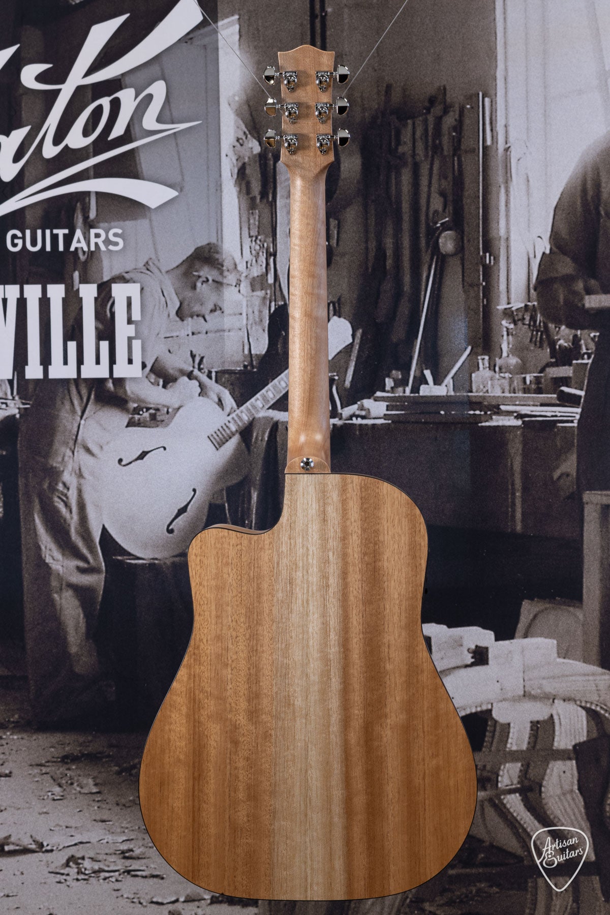 Maton Guitars Solid Road Series SRS-60C Dreadnought - 16197