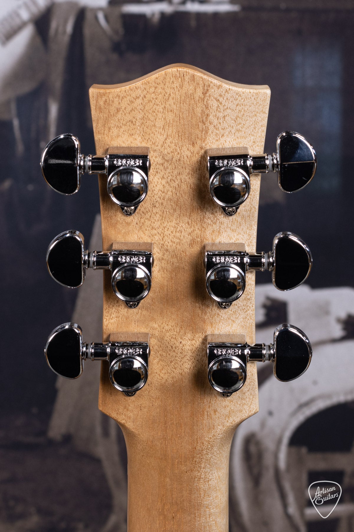 Maton Guitars Solid Road Series SRS-808 - 16199