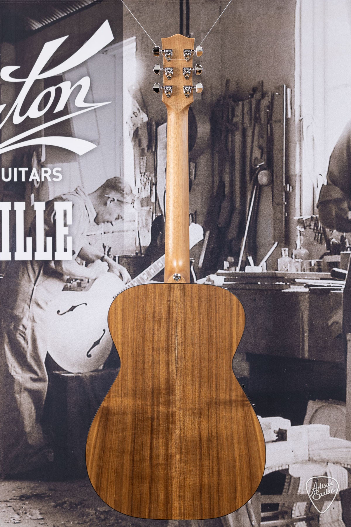 Maton Guitars Solid Road Series SRS-808 - 16341