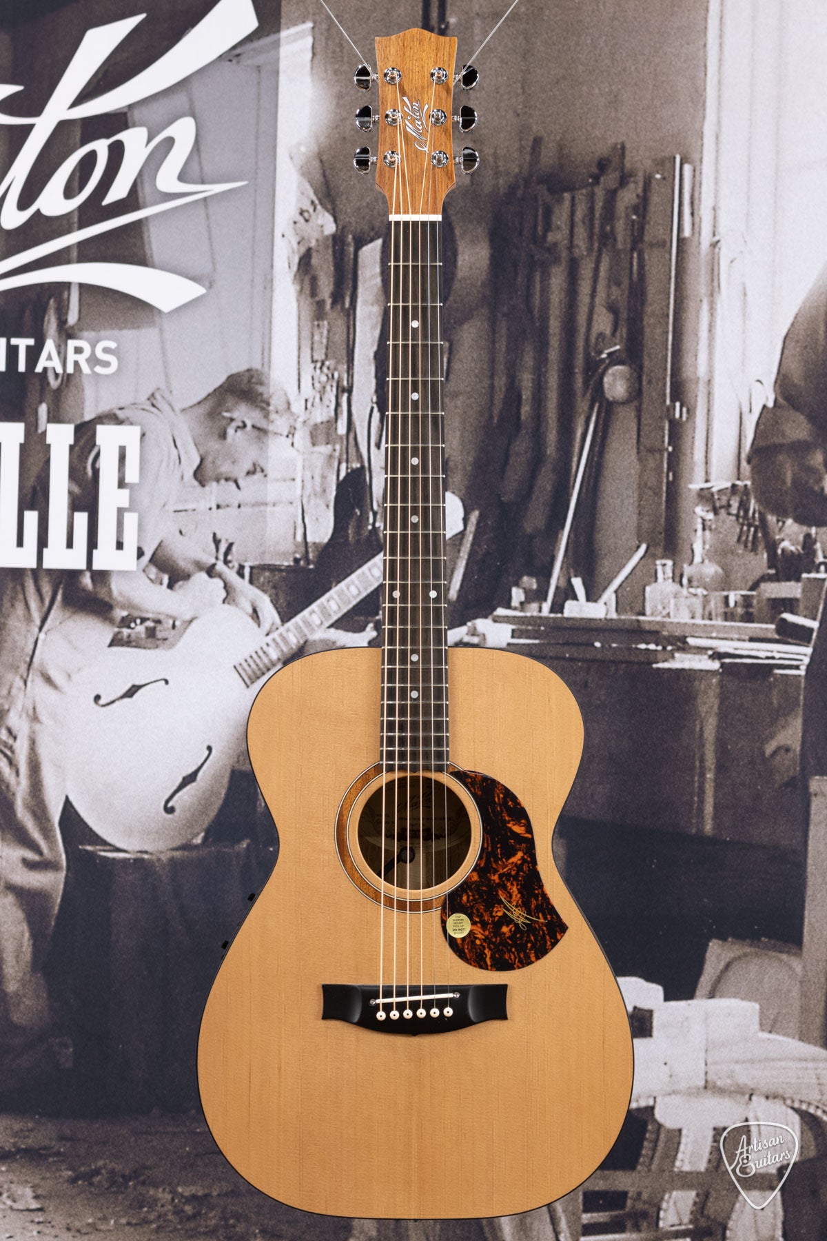 Maton Guitars Solid Road Series SRS-808 - 16340