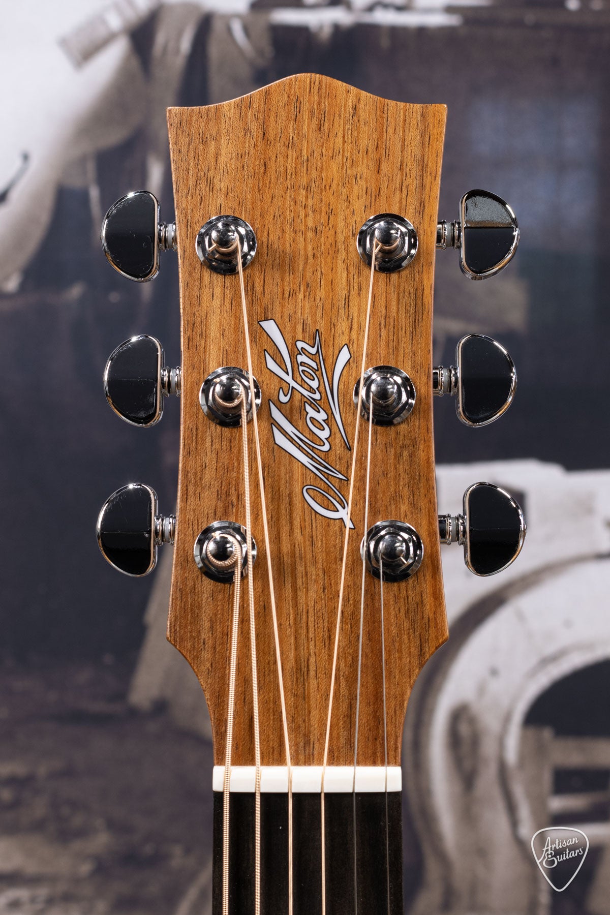 Maton Guitars Solid Road Series SRS-808 - 16340