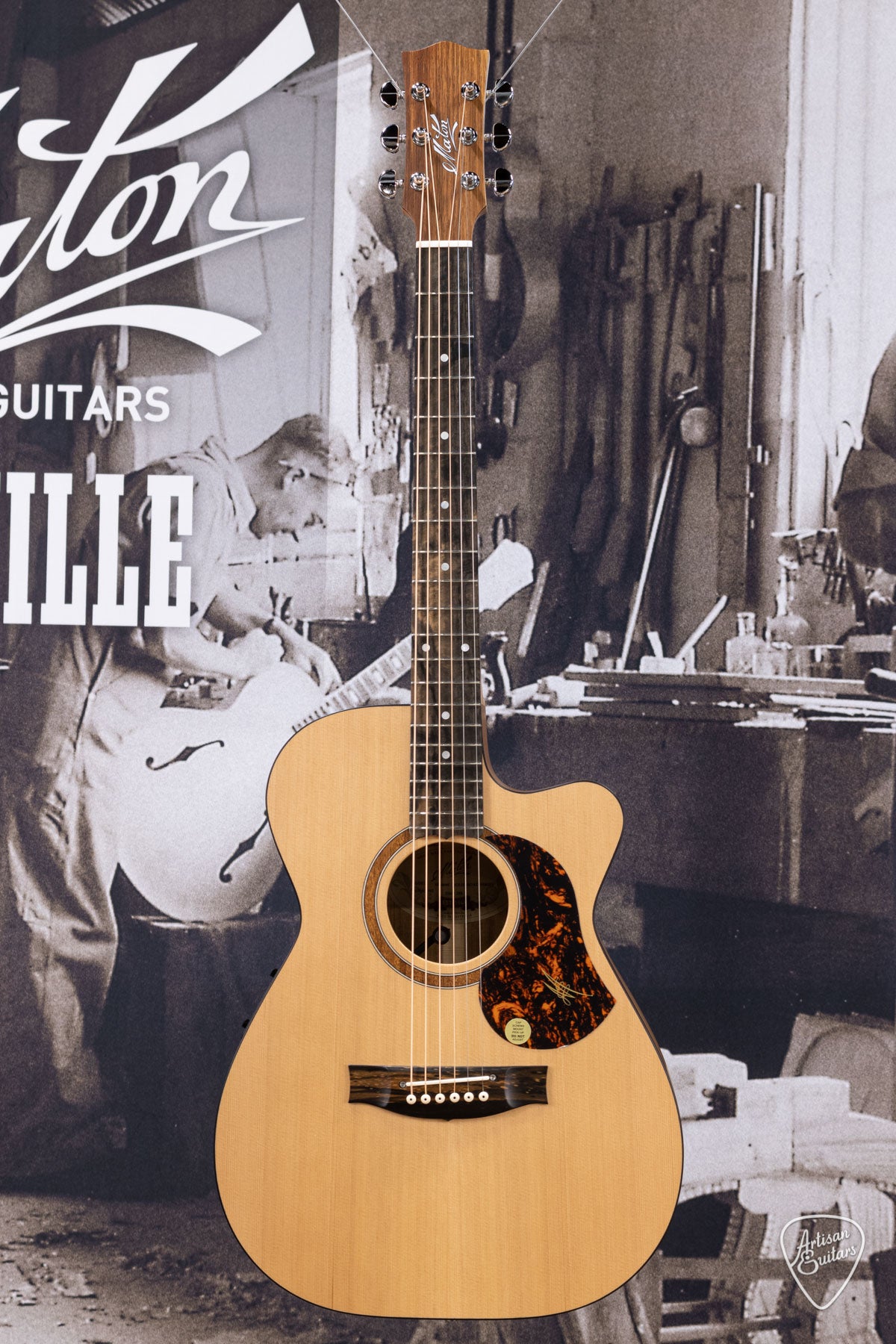 Maton Guitars Solid Road Series SRS-808C - 16345