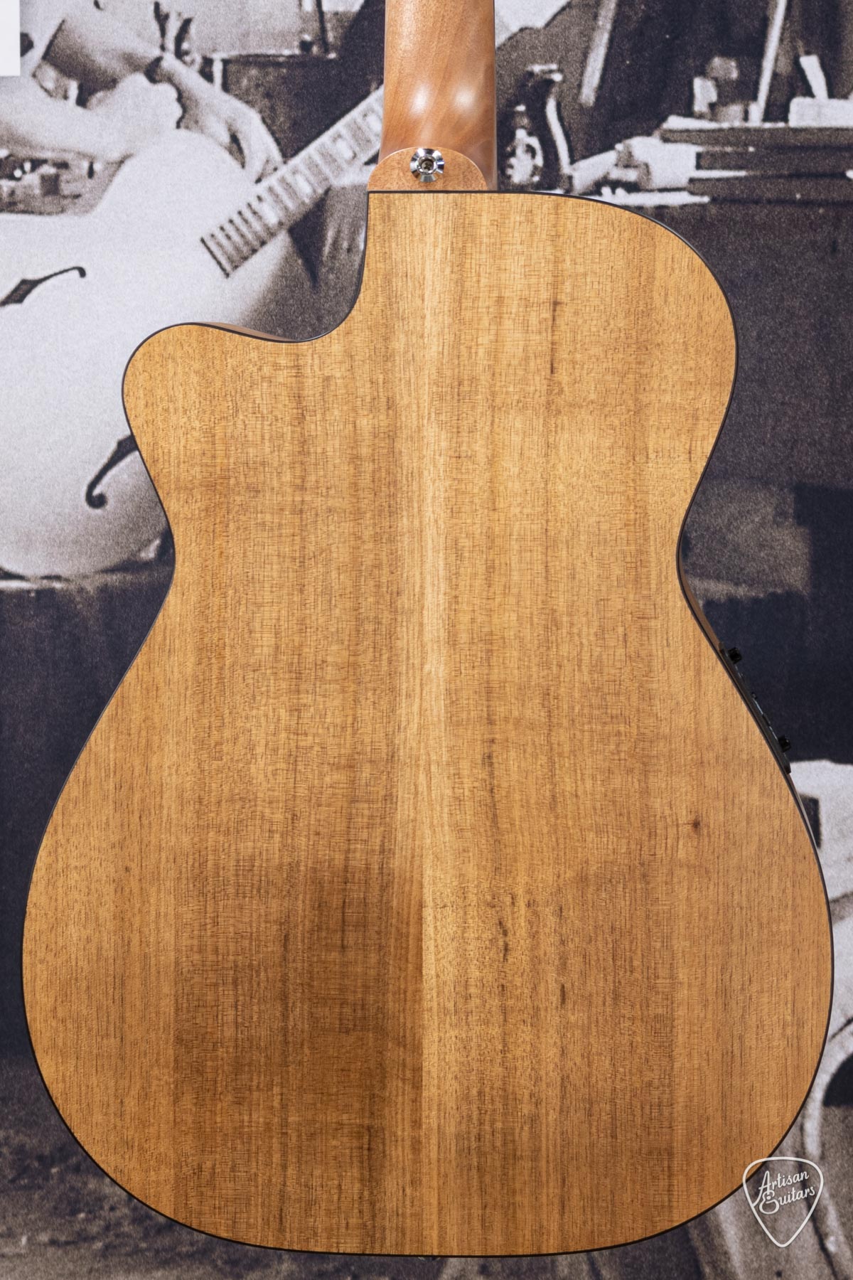 Maton Guitars Solid Road Series SRS-808C - 16345