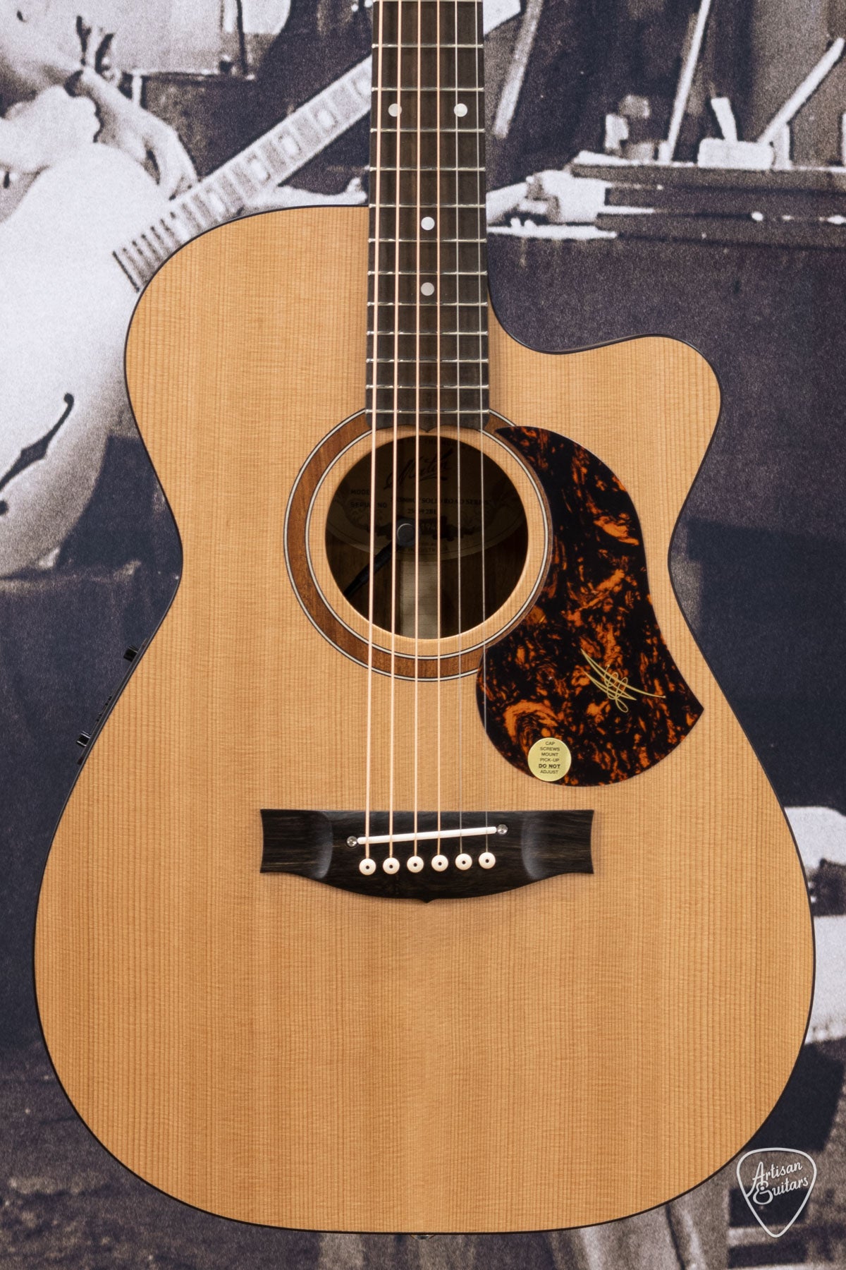 Maton Guitars Solid Road Series SRS-808C - 16343