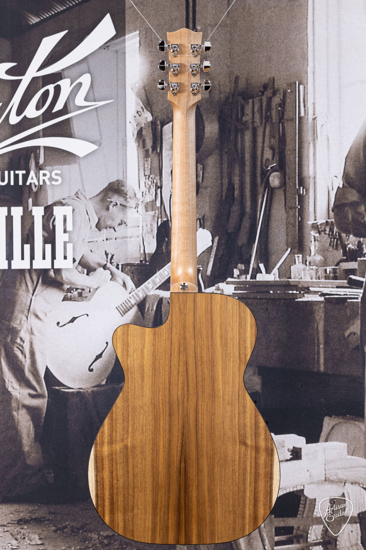 Maton Guitars Solid Road Series SRS-808C - 16343