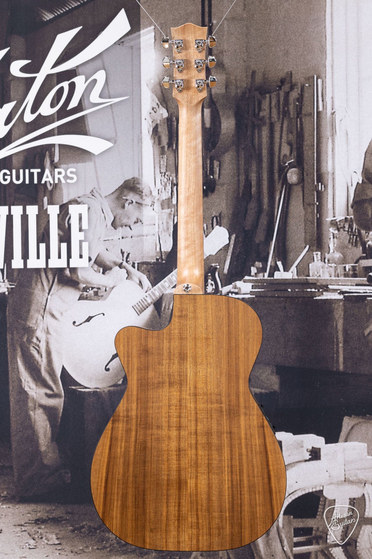 Maton Guitars Solid Road Series SRS-808C - 16344