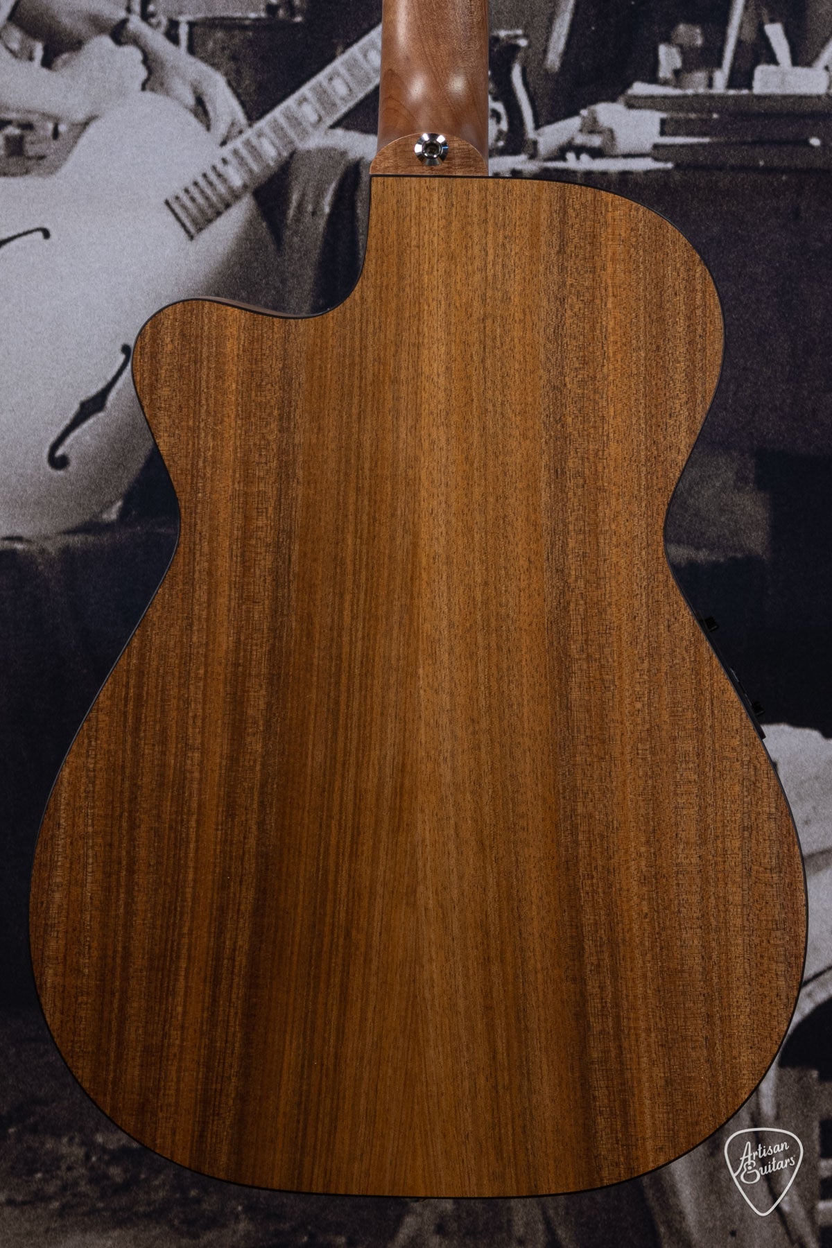 Maton Guitars Solid Road Series SRS-808C Cutaway - 16390