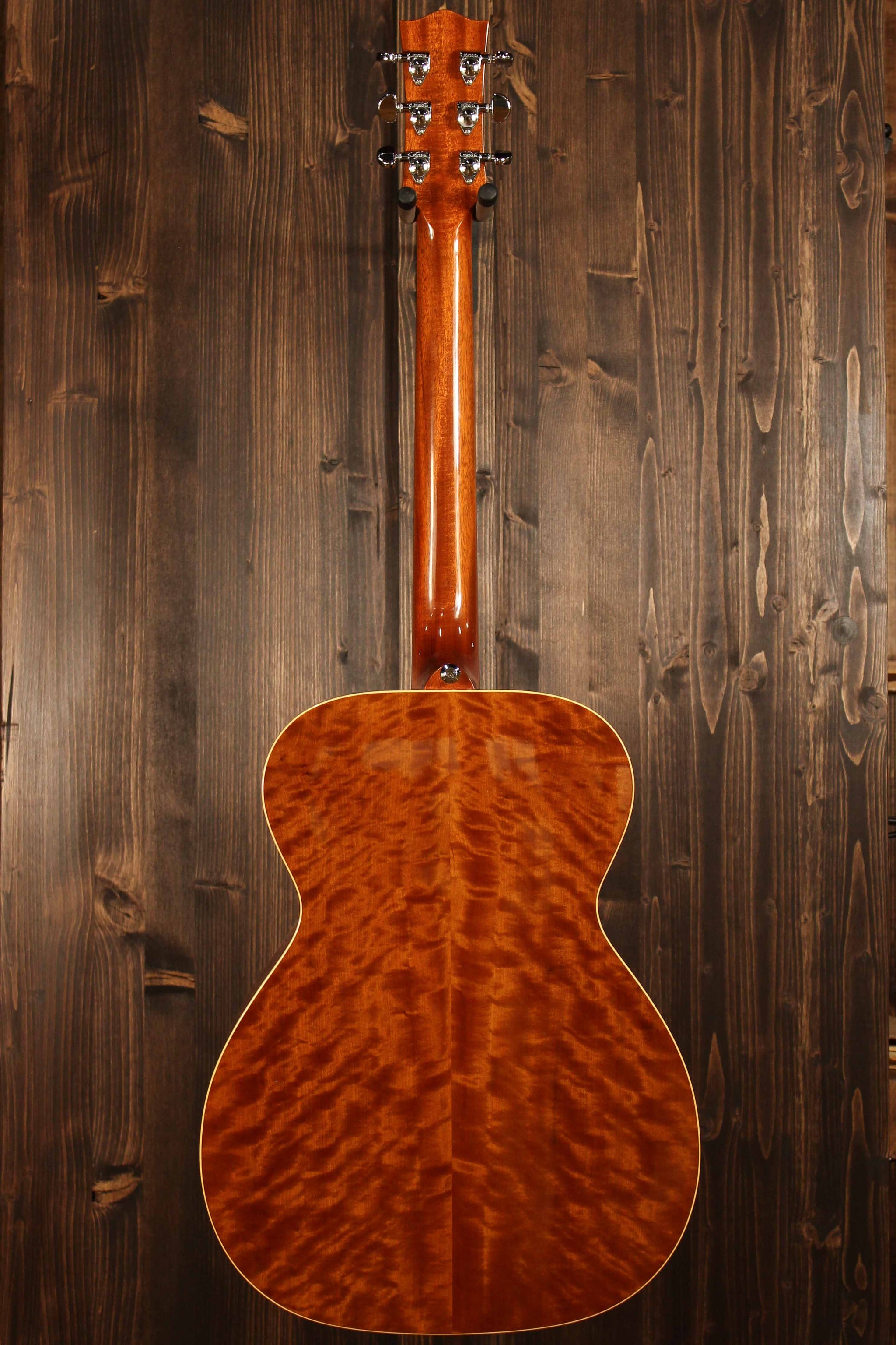 Maton Custom Shop Traditional Certified Guitars from Tommy Emmanuel - 14512 - Artisan Guitars