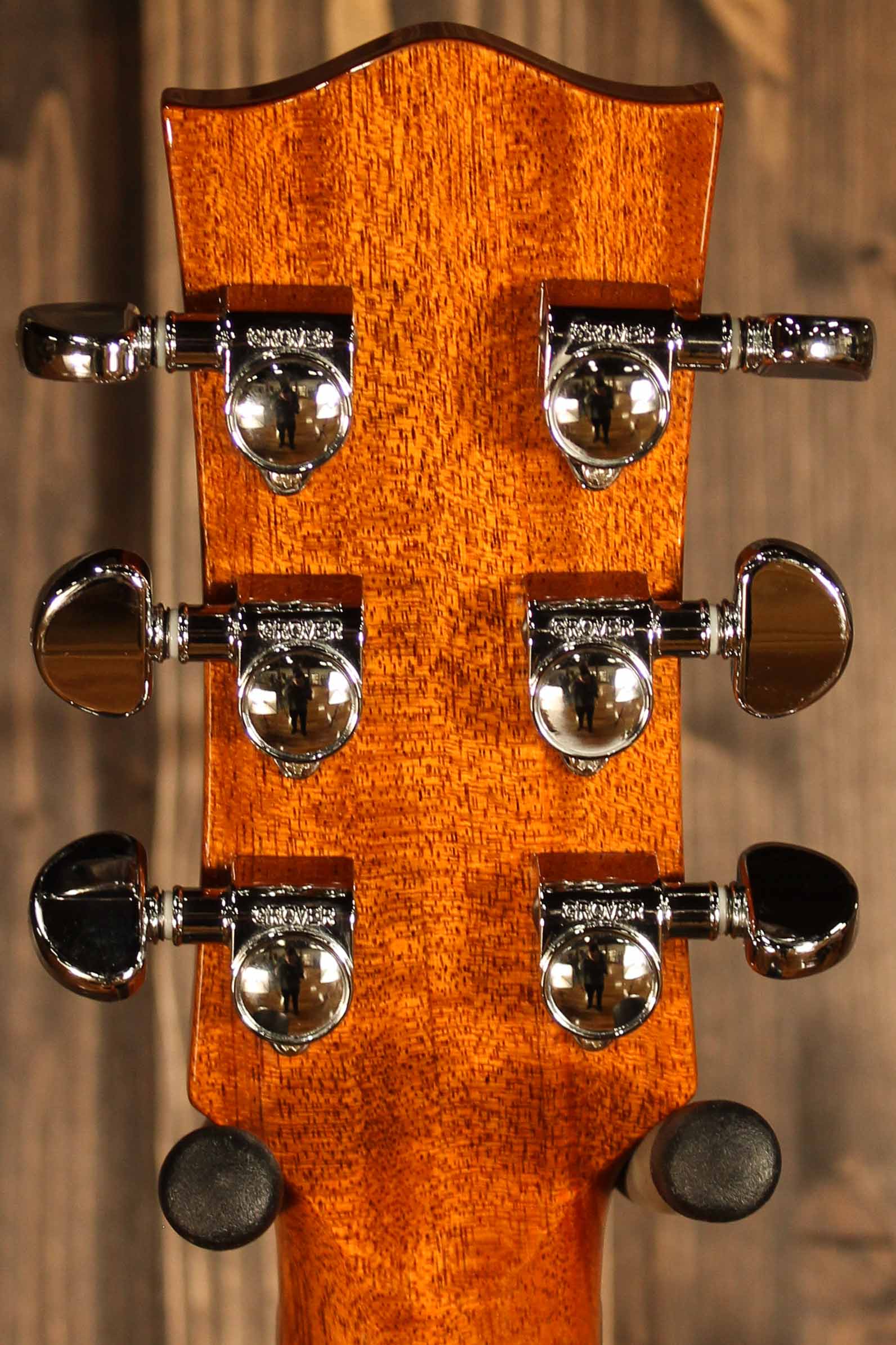Maton Custom Shop Traditional Certified Guitars from Tommy Emmanuel - 14512 - Artisan Guitars