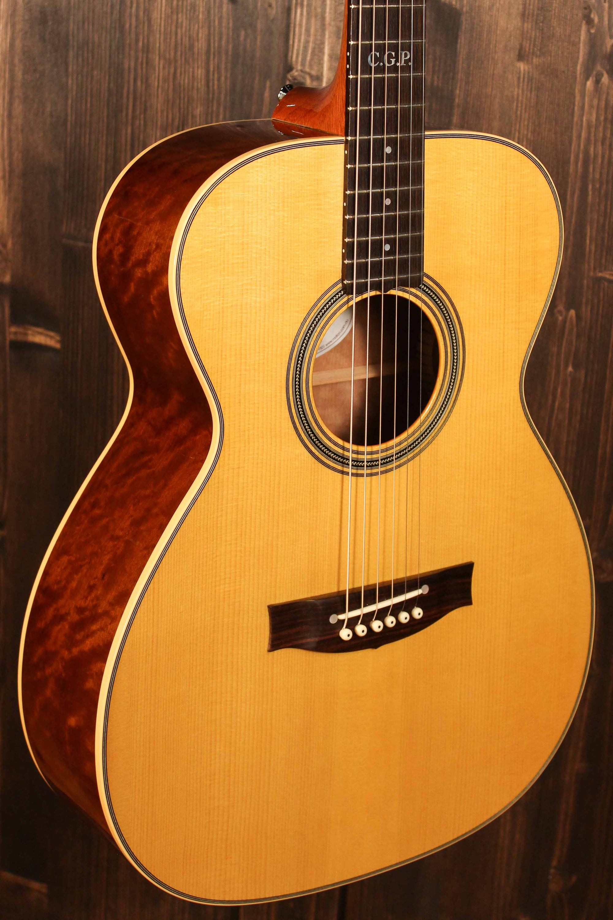 Maton Custom Shop Traditional Certified Guitars from Tommy Emmanuel - 14512 - Artisan Guitars