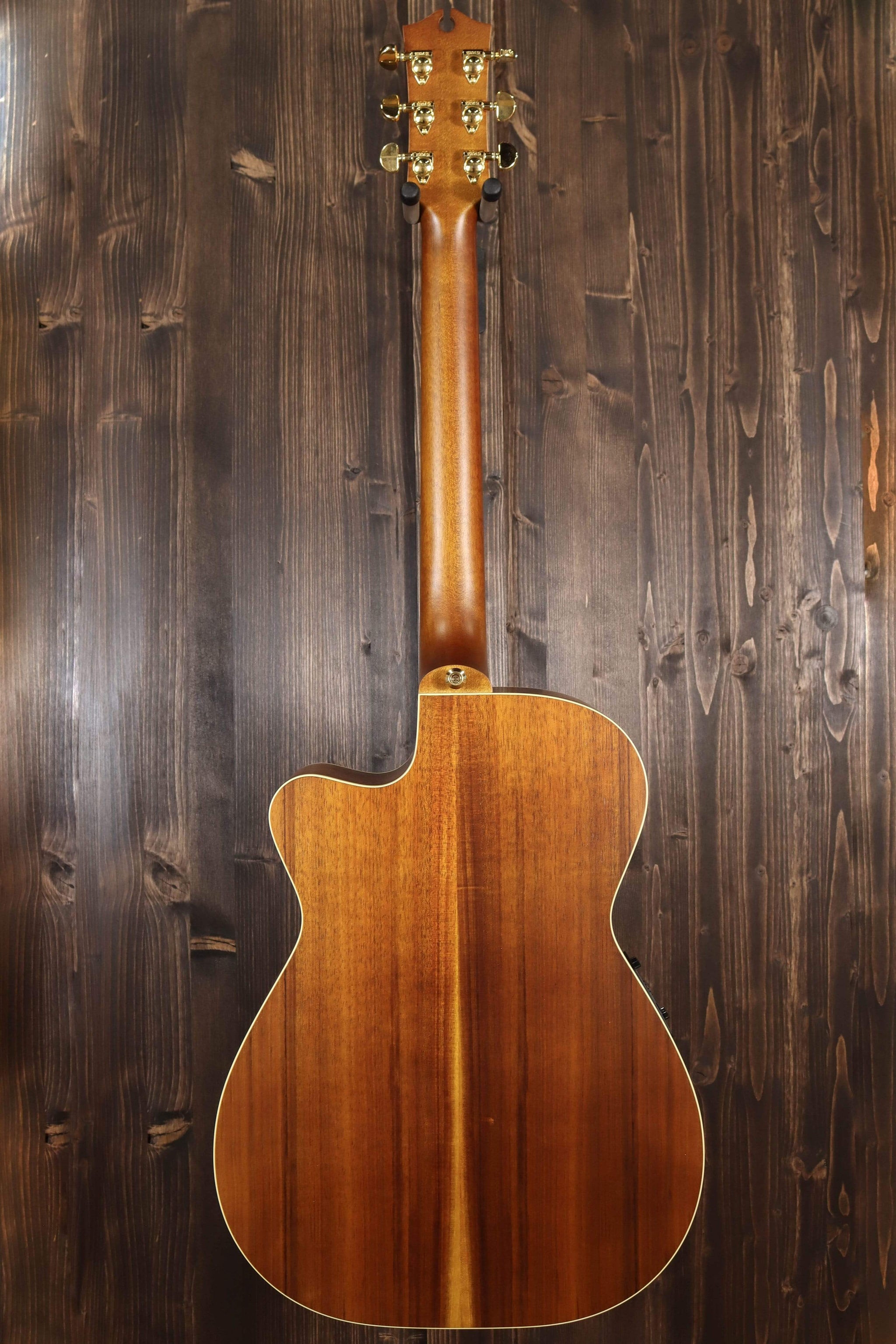Maton Guitars EBG808C Nashville Sitka Spruce & Blackwood ID-14772 - Artisan Guitars