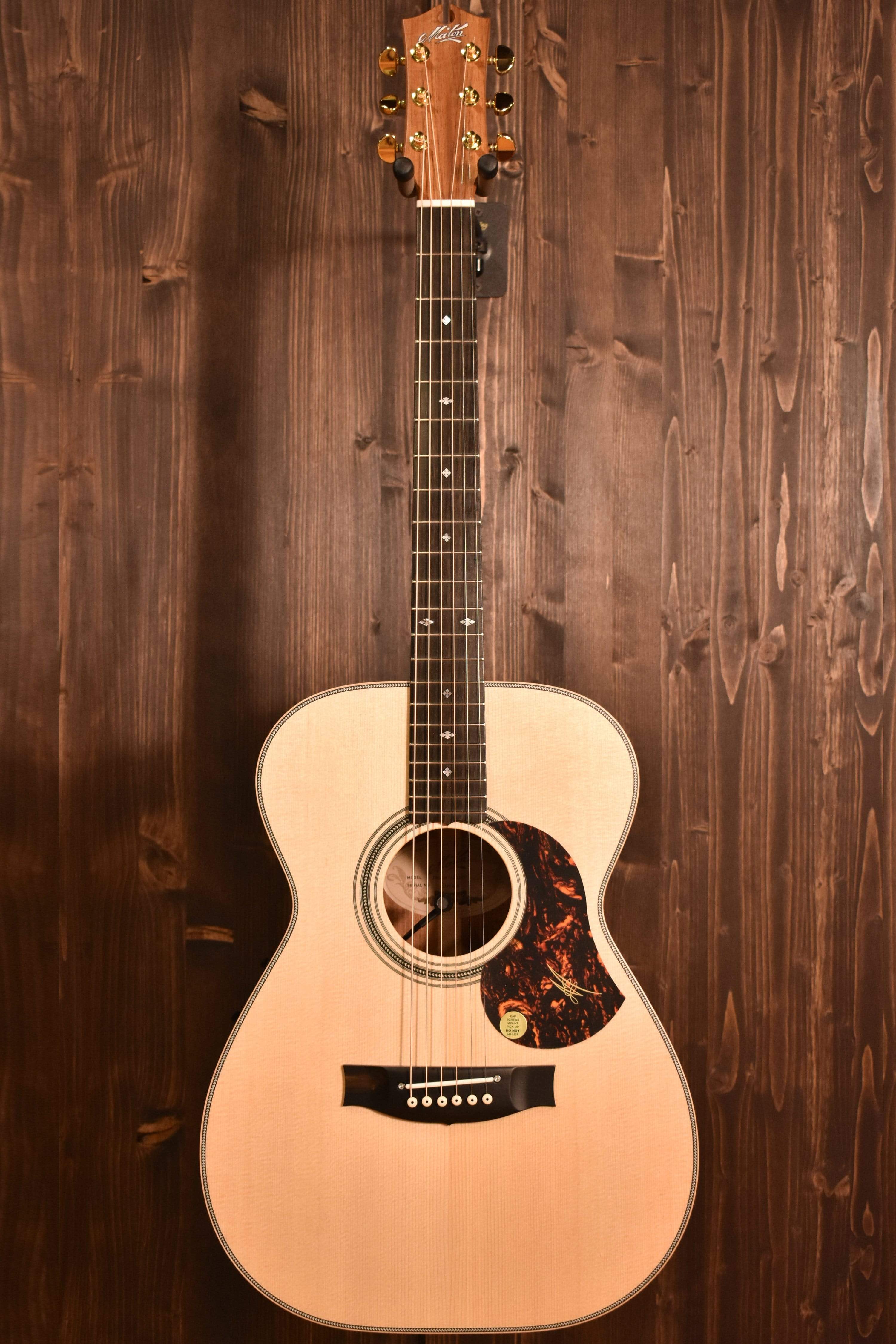 Maton Guitars EBG808 Artist - 14302 - Artisan Guitars