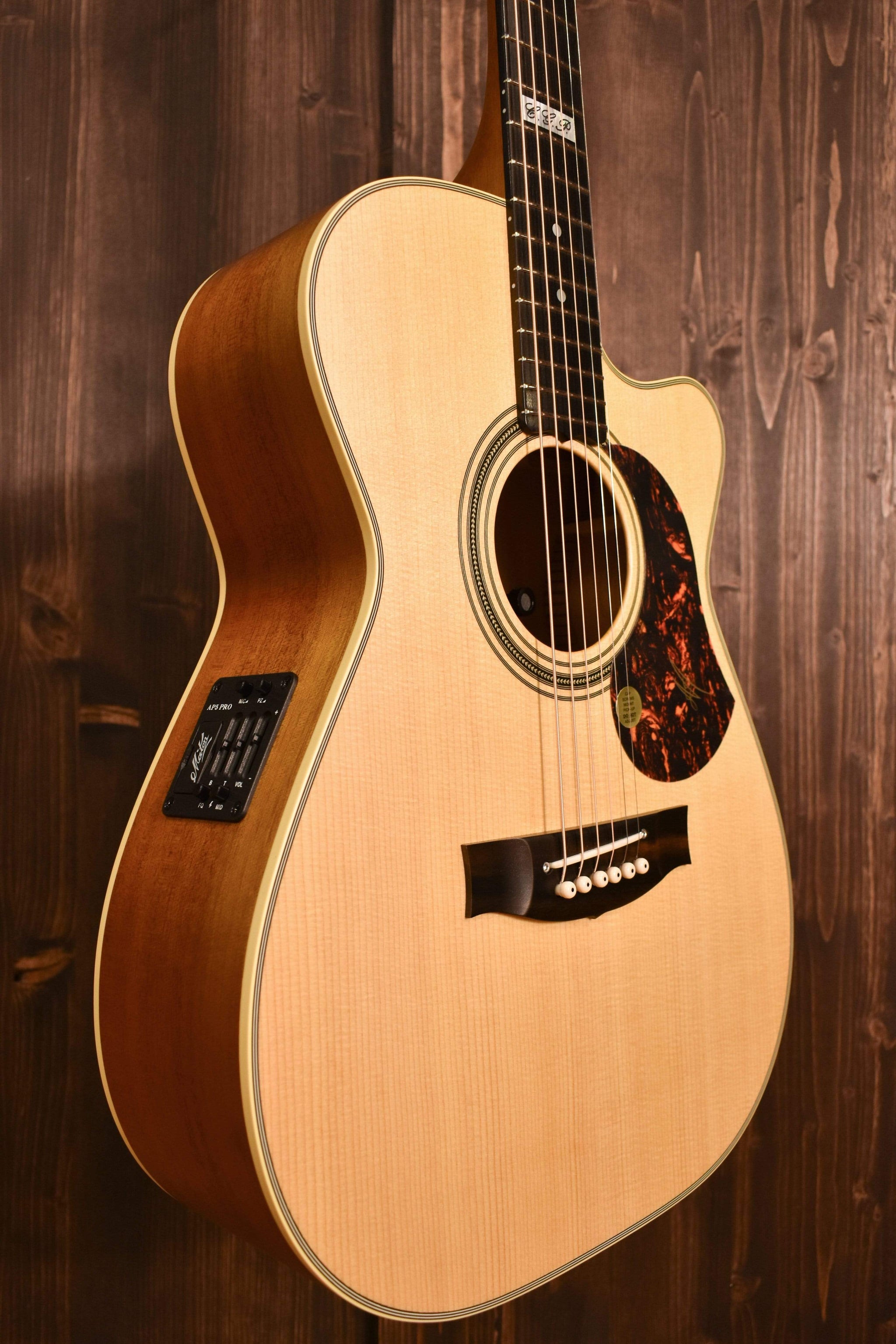 Maton Guitars EBG808C TE Cutaway - 14562 - Artisan Guitars