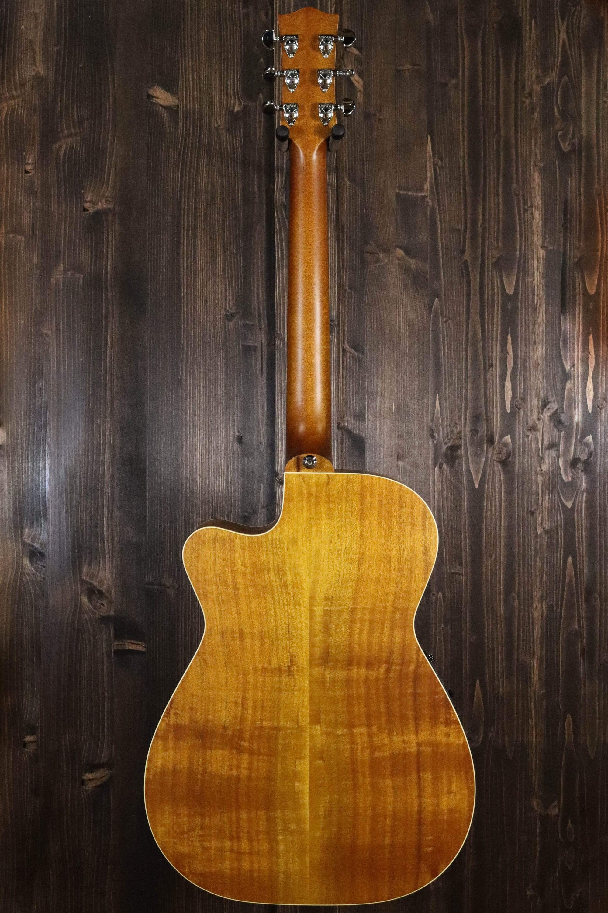 Maton Guitars EBG 808C TE Tommy Emmanuel Signature Cutaway ID-14780 - Artisan Guitars