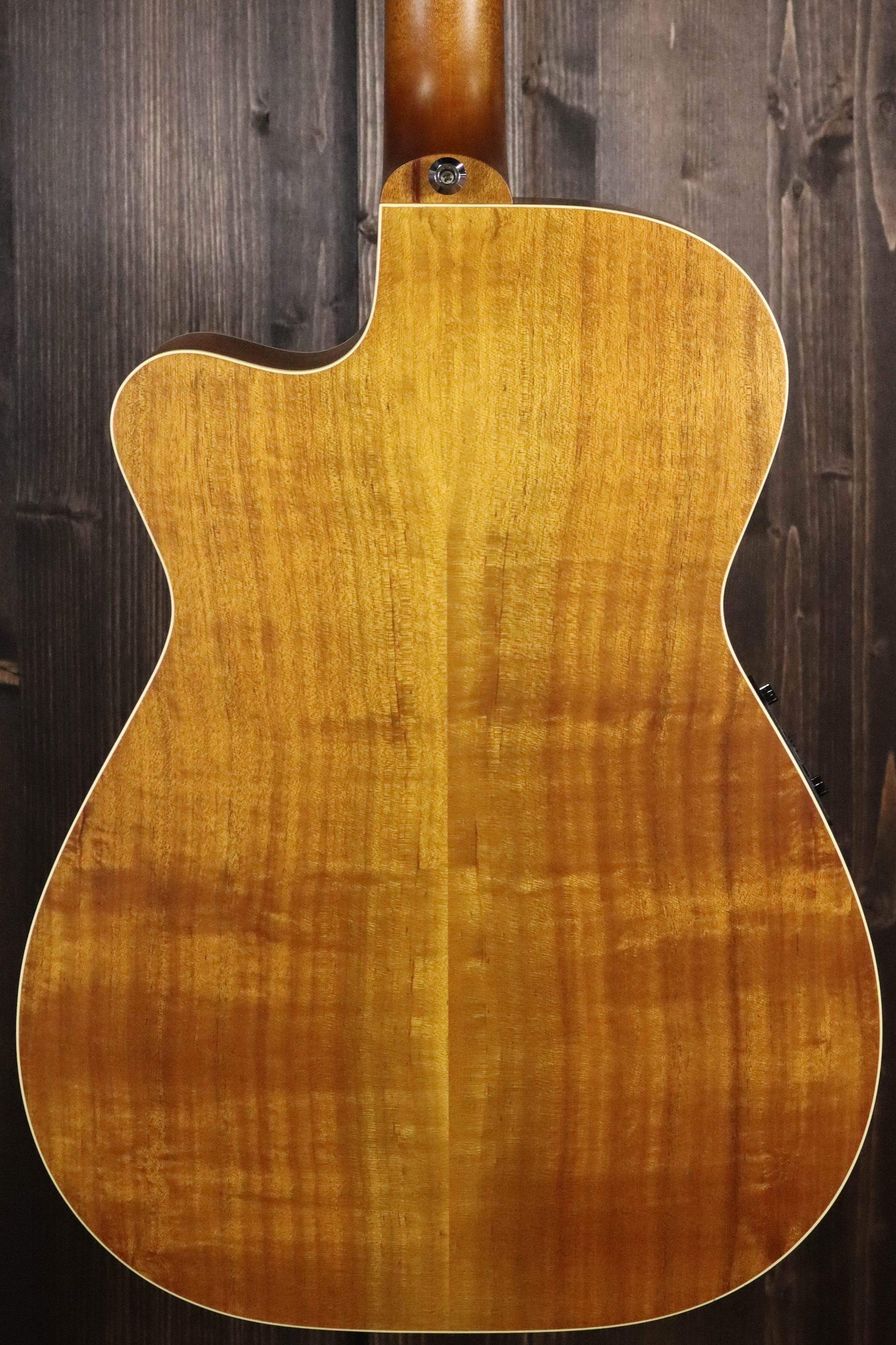 Maton Guitars EBG 808C TE Tommy Emmanuel Signature Cutaway ID-14780 - Artisan Guitars