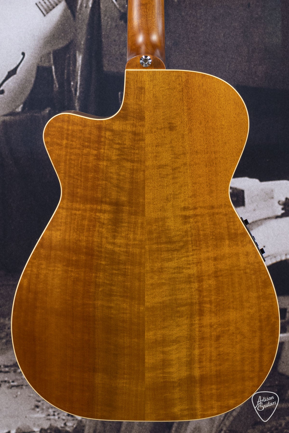 Maton Guitars EBG-808-TEC Tommy Emmanuel Cutaway - 16291