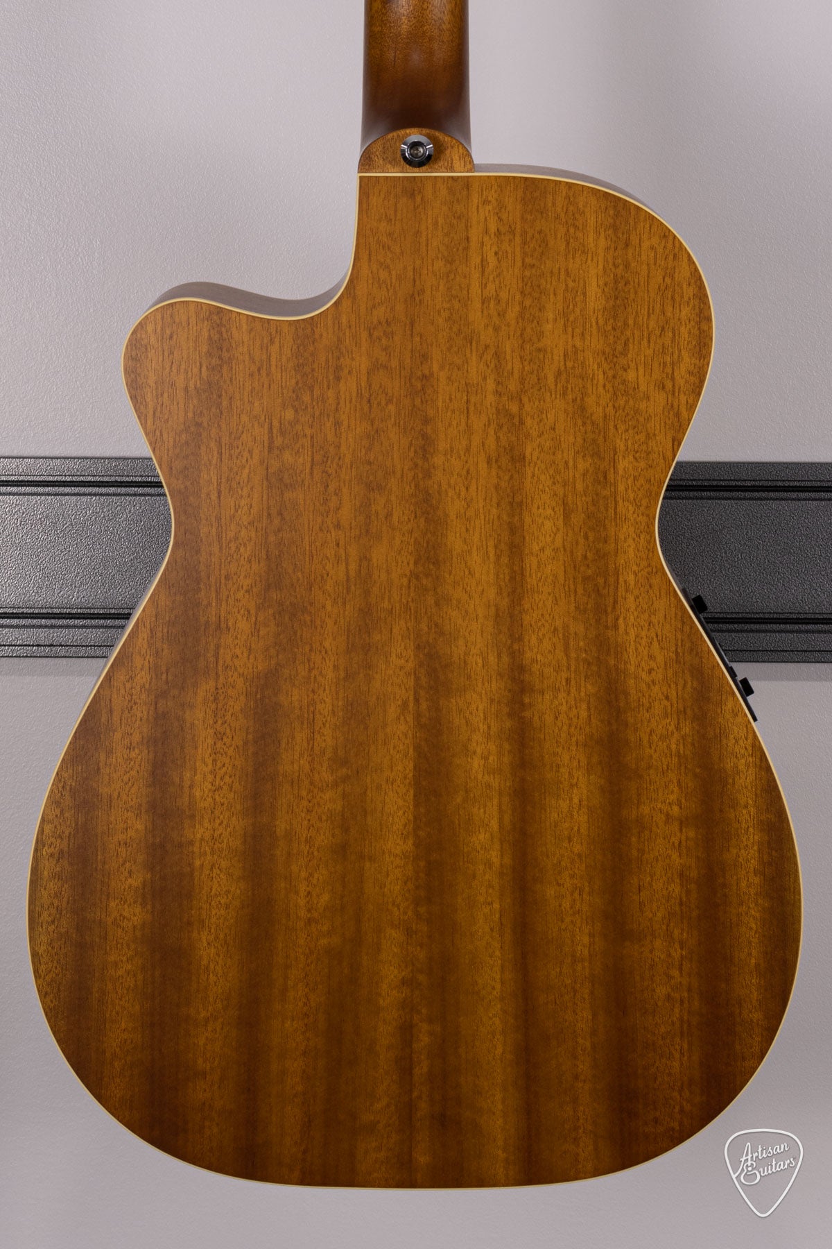 Maton Guitars EBG-808-TEC Tommy Emmanuel Cutaway - 16465