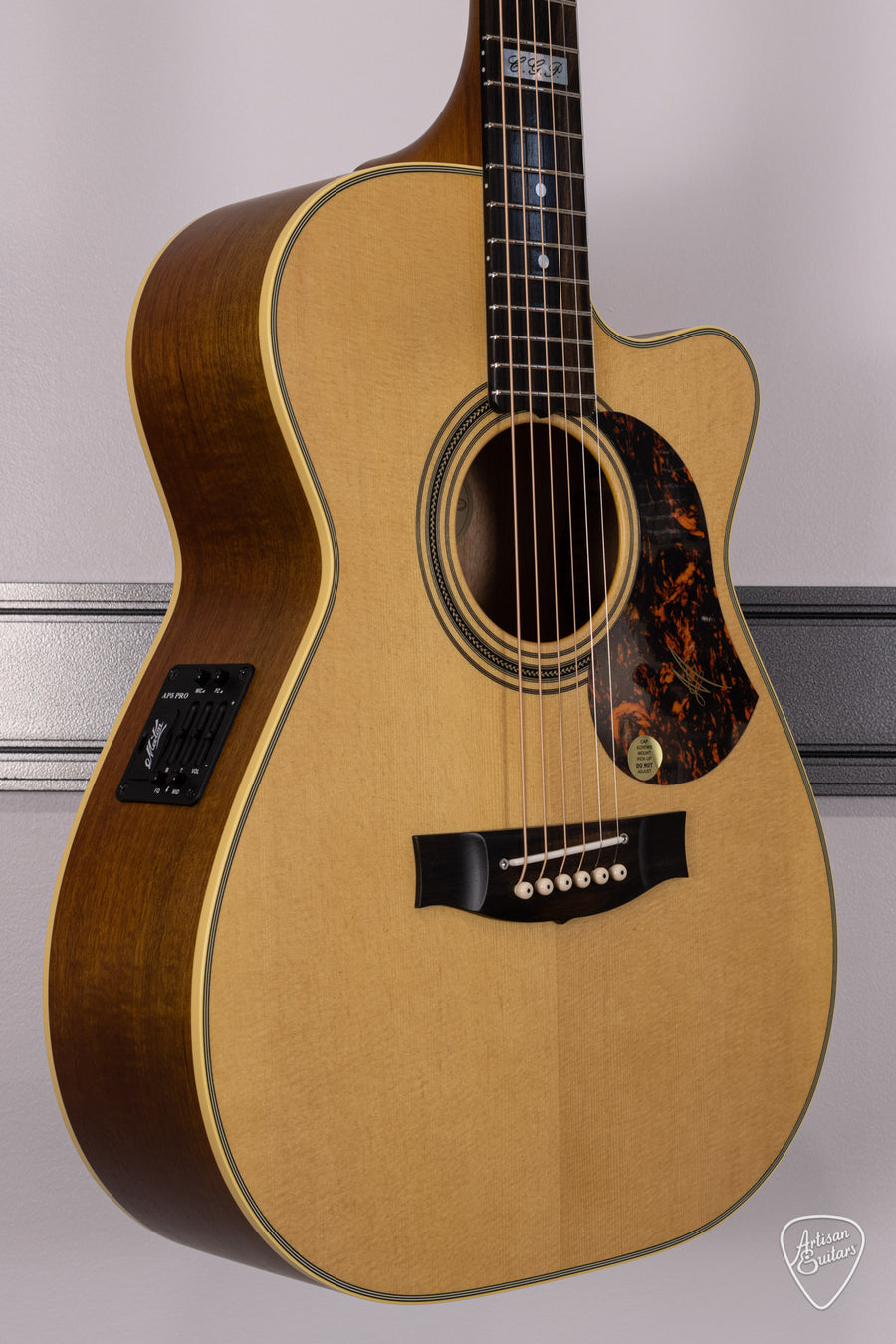 Maton Guitars EBG-808-TEC Tommy Emmanuel Cutaway - 16465