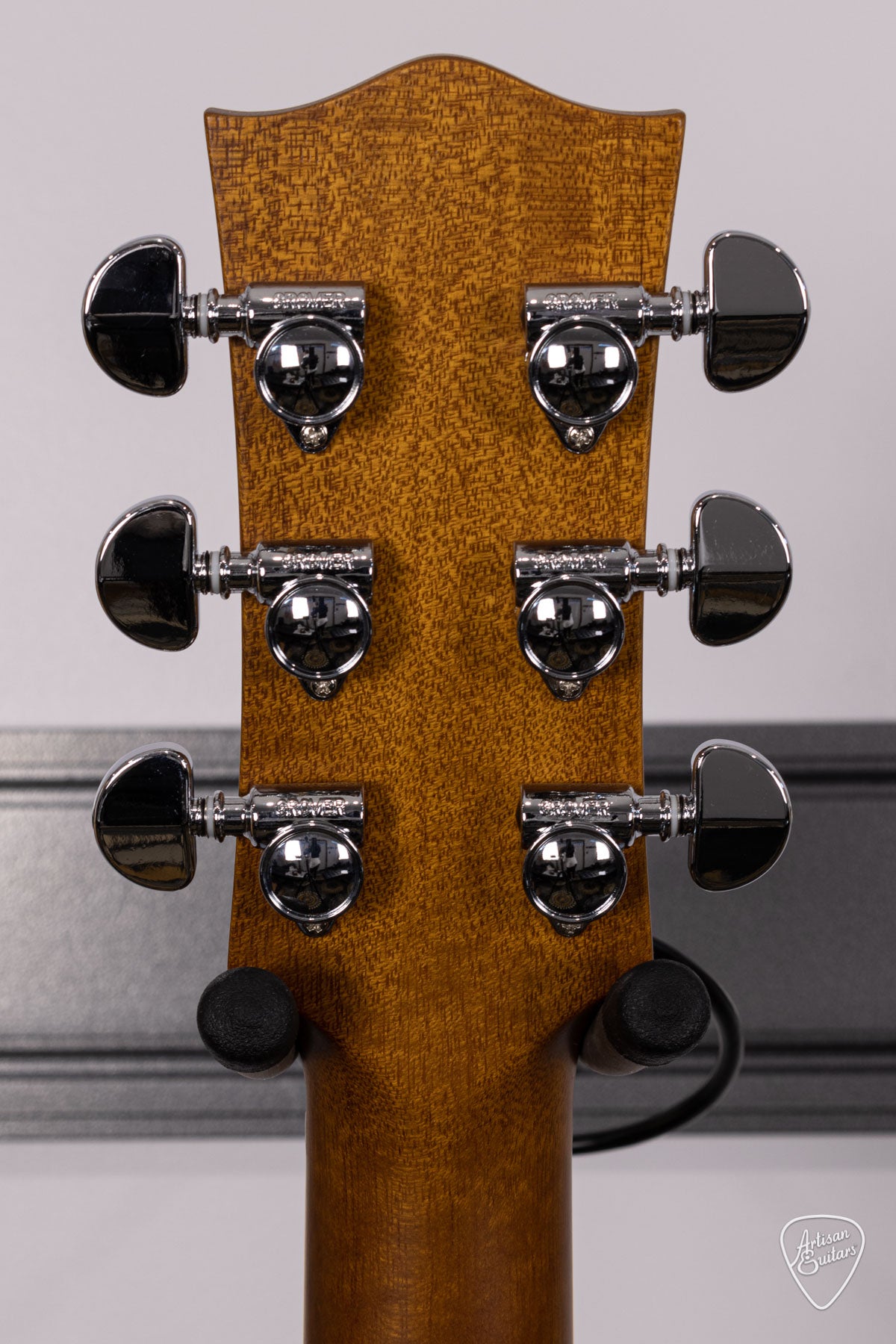 Maton Guitars EBG-808-TEC Tommy Emmanuel Cutaway - 16465