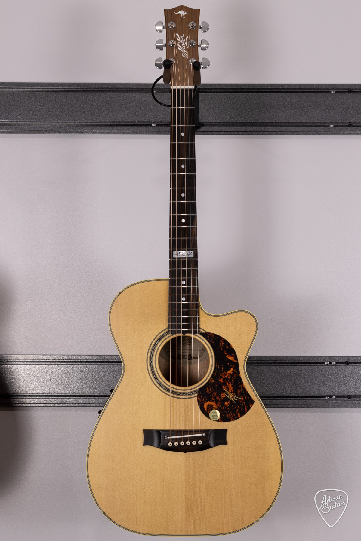 Maton Guitars EBG-808-TEC Tommy Emmanuel Cutaway - 16465