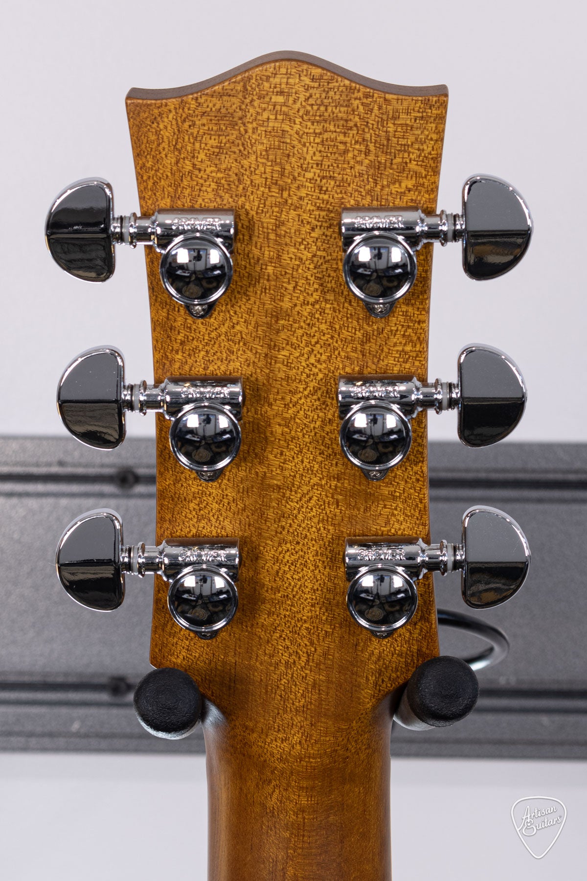 Maton Guitars EBG-808-TEC Tommy Emmanuel Cutaway - 16464