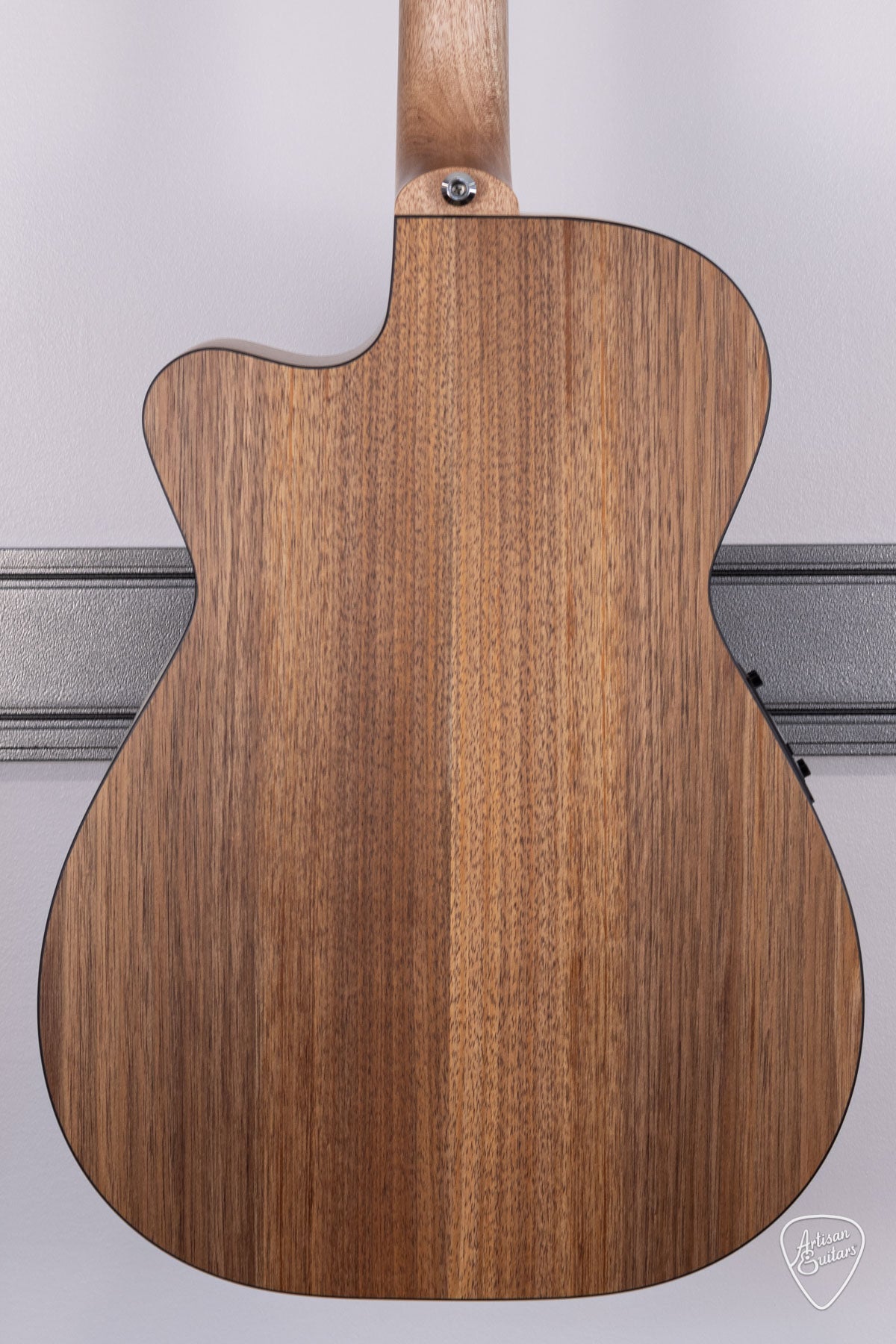 Maton Guitars All-Blackwood EBW-808C Cutaway - 16457